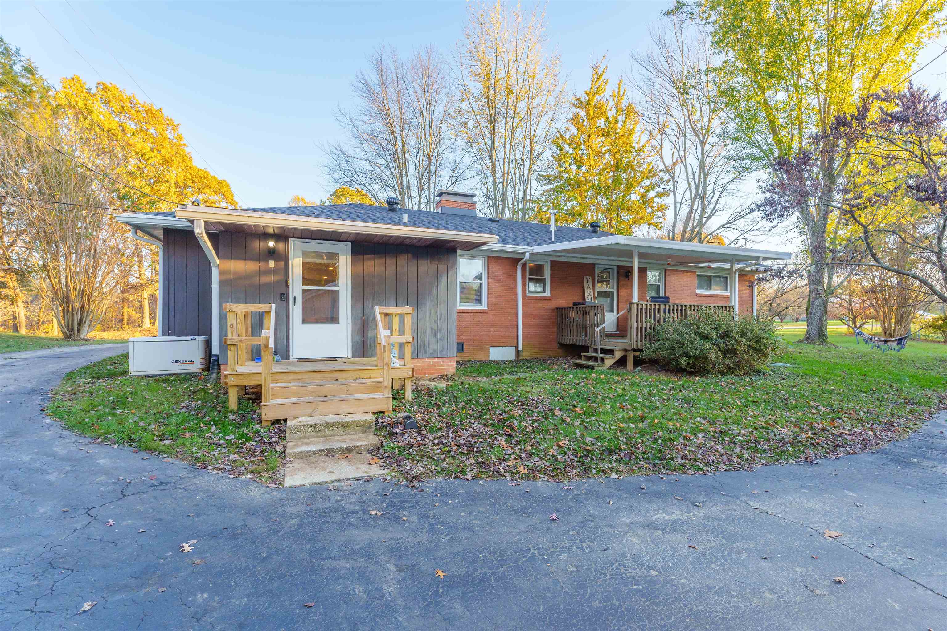6815 Boston Laffoon, Philpot, Kentucky 42366, 3 Bedrooms Bedrooms, ,2 BathroomsBathrooms,Single Family Residence,For Sale,Boston Laffoon,91057
