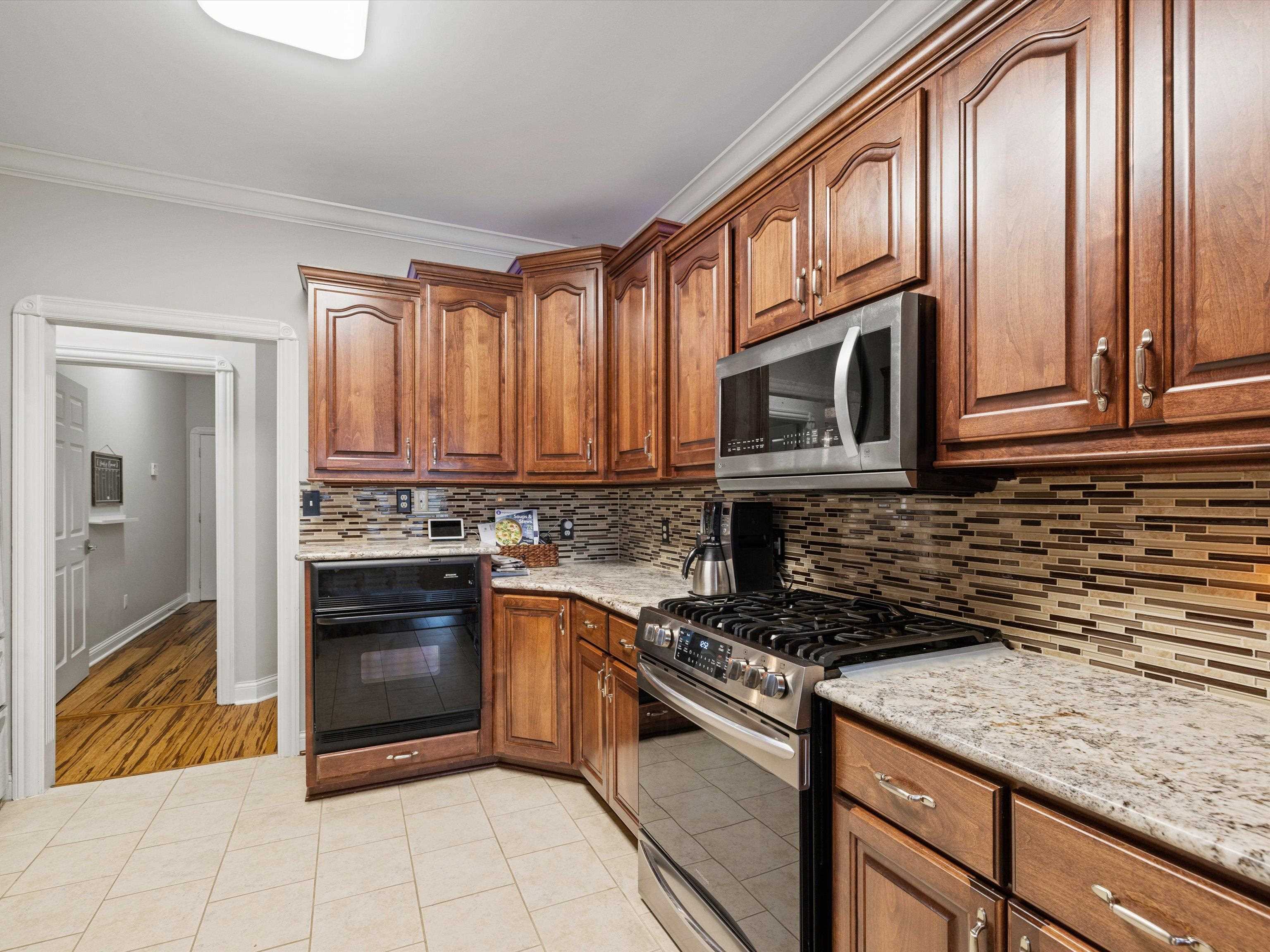 6635 Waterford Place, Owensboro, Kentucky 42303, 4 Bedrooms Bedrooms, ,3 BathroomsBathrooms,Single Family Residence,For Sale,Waterford Place,91064