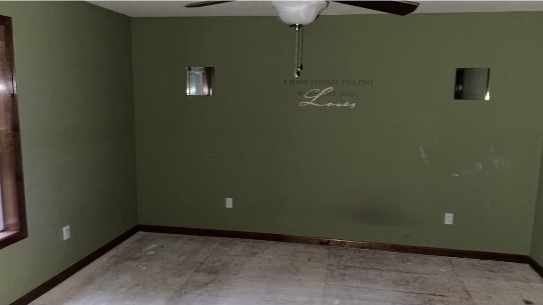 900 Squirrel Tail Hollow Rd., Hawesville, Kentucky 42348, 5 Bedrooms Bedrooms, ,3 BathroomsBathrooms,Single Family Residence,For Sale,Squirrel Tail Hollow Rd.,91066