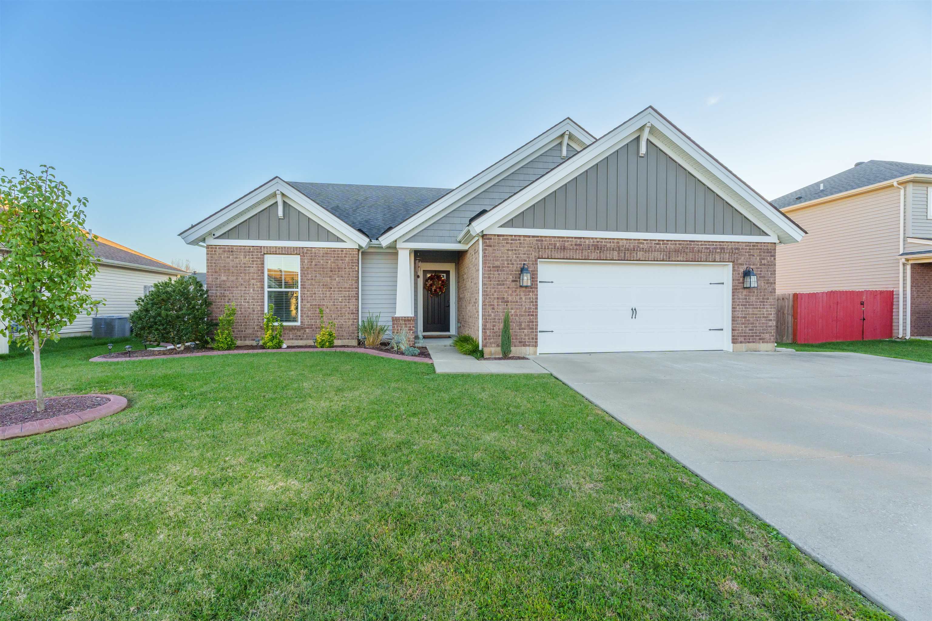 5544 Goldenrod Lane, Owensboro, Kentucky 42301, 3 Bedrooms Bedrooms, ,2 BathroomsBathrooms,Single Family Residence,For Sale,Goldenrod Lane,91067