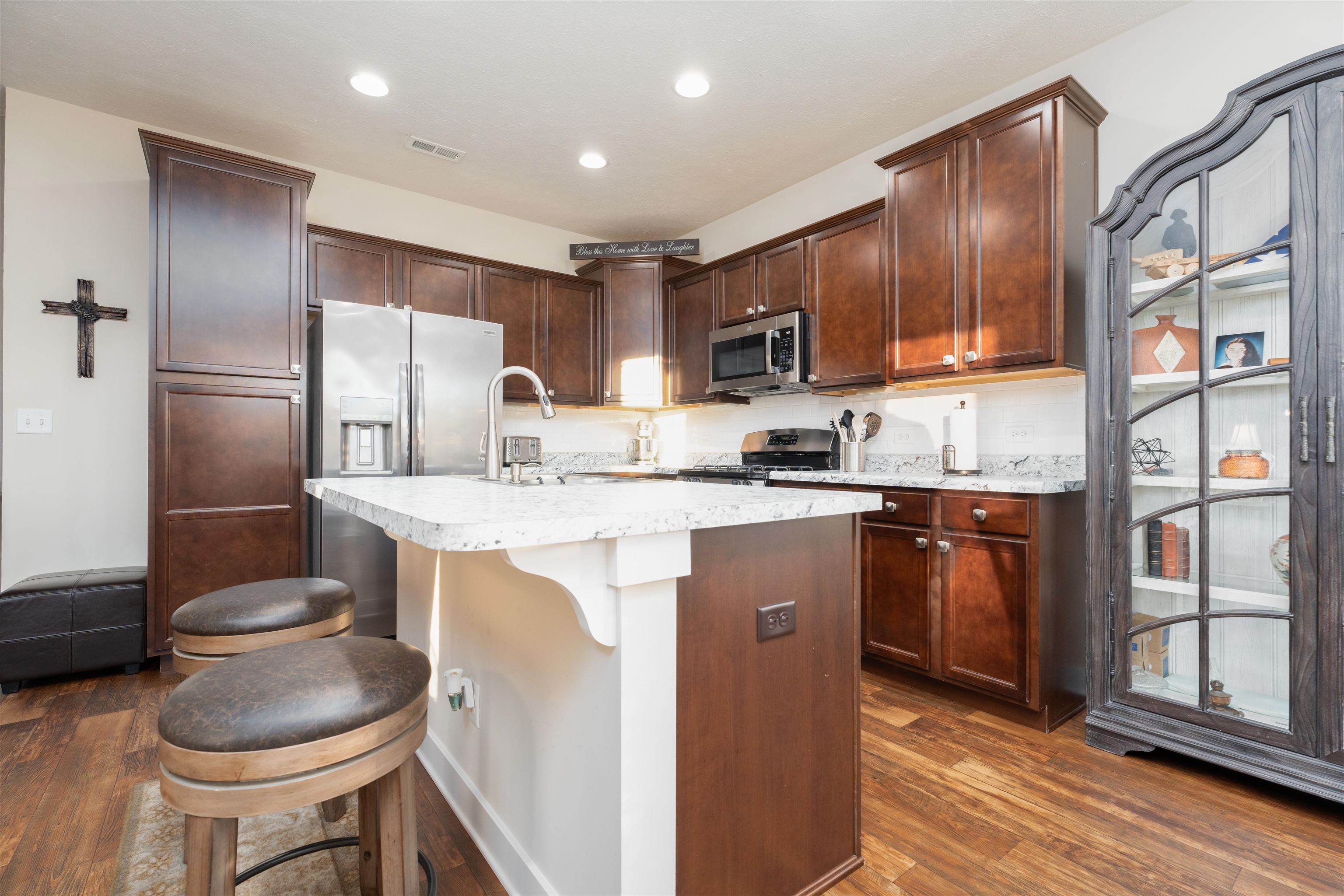 5544 Goldenrod Lane, Owensboro, Kentucky 42301, 3 Bedrooms Bedrooms, ,2 BathroomsBathrooms,Single Family Residence,For Sale,Goldenrod Lane,91067
