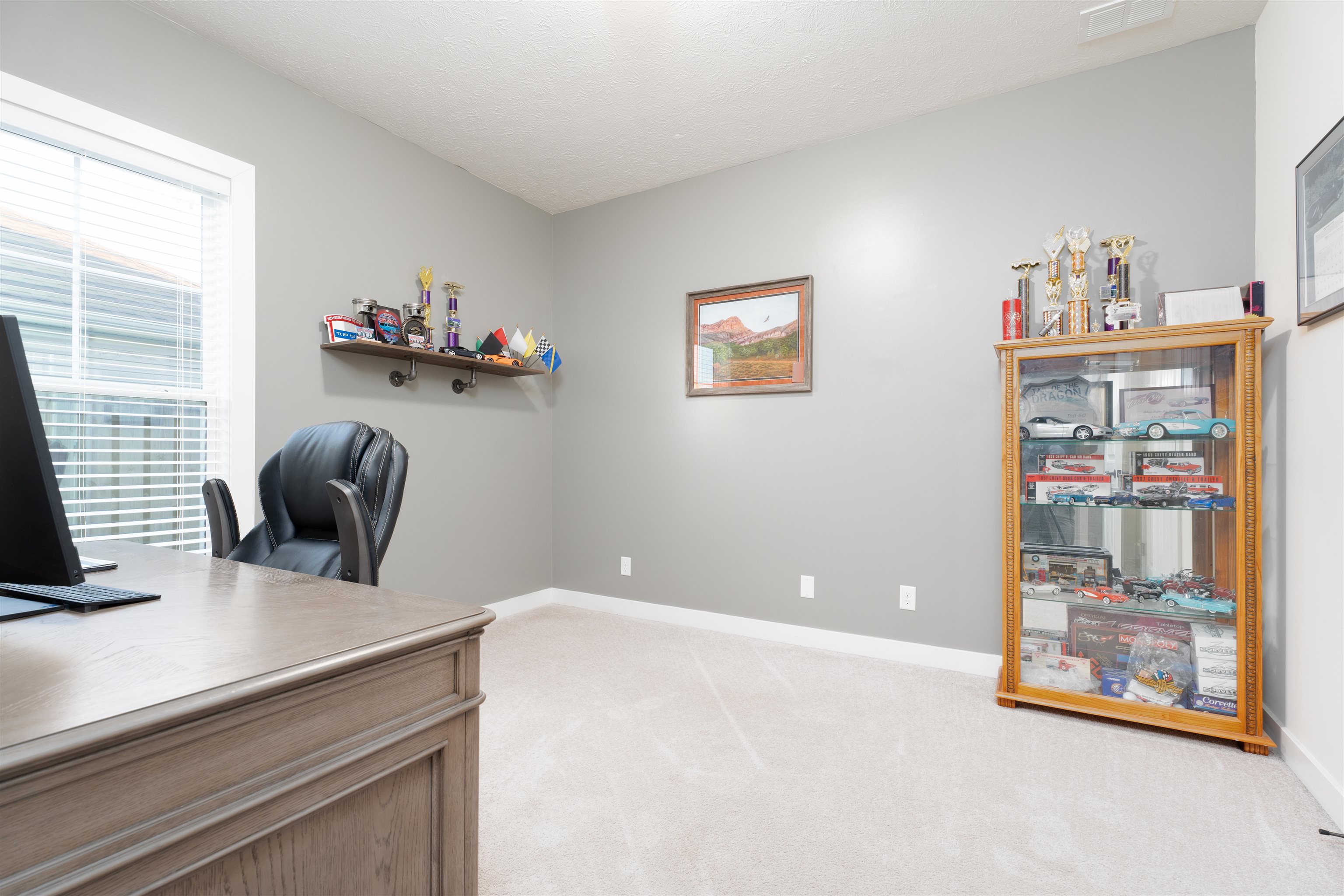 5544 Goldenrod Lane, Owensboro, Kentucky 42301, 3 Bedrooms Bedrooms, ,2 BathroomsBathrooms,Single Family Residence,For Sale,Goldenrod Lane,91067