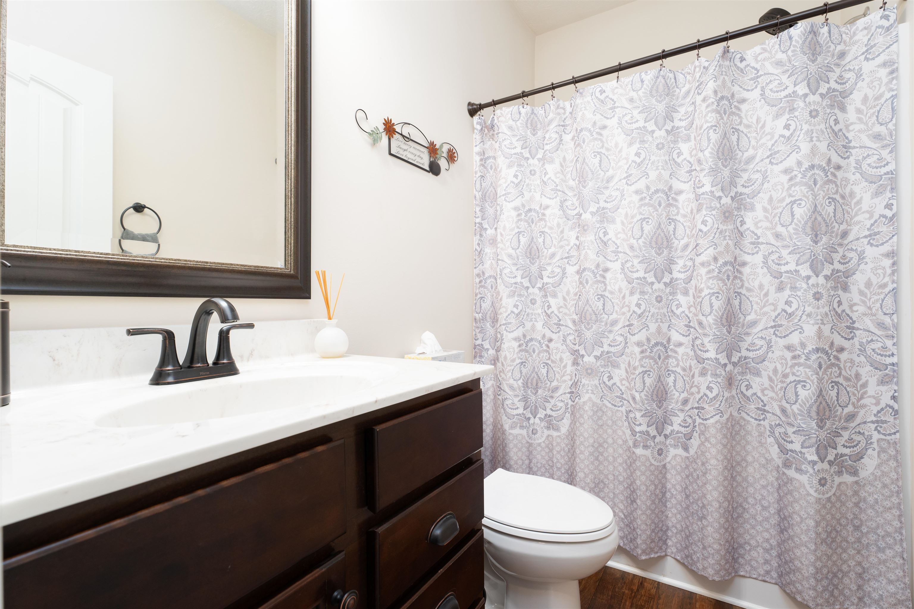 5544 Goldenrod Lane, Owensboro, Kentucky 42301, 3 Bedrooms Bedrooms, ,2 BathroomsBathrooms,Single Family Residence,For Sale,Goldenrod Lane,91067