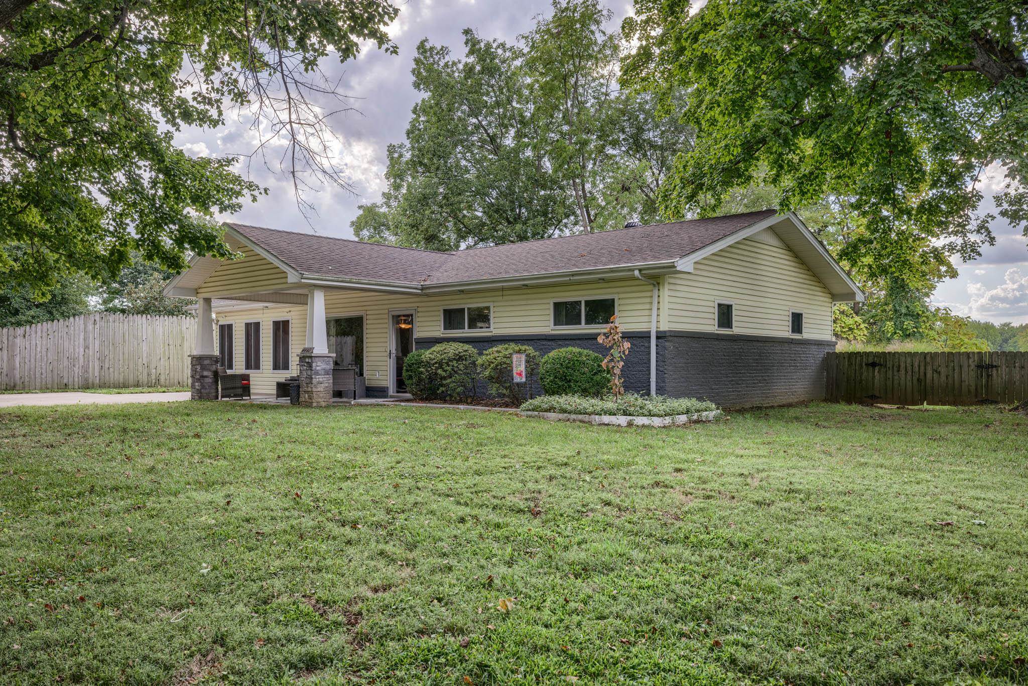 4440 New Hartford Road, Owensboro, Kentucky 42303, 2 Bedrooms Bedrooms, ,1 BathroomBathrooms,Single Family Residence,For Sale,New Hartford Road,91068