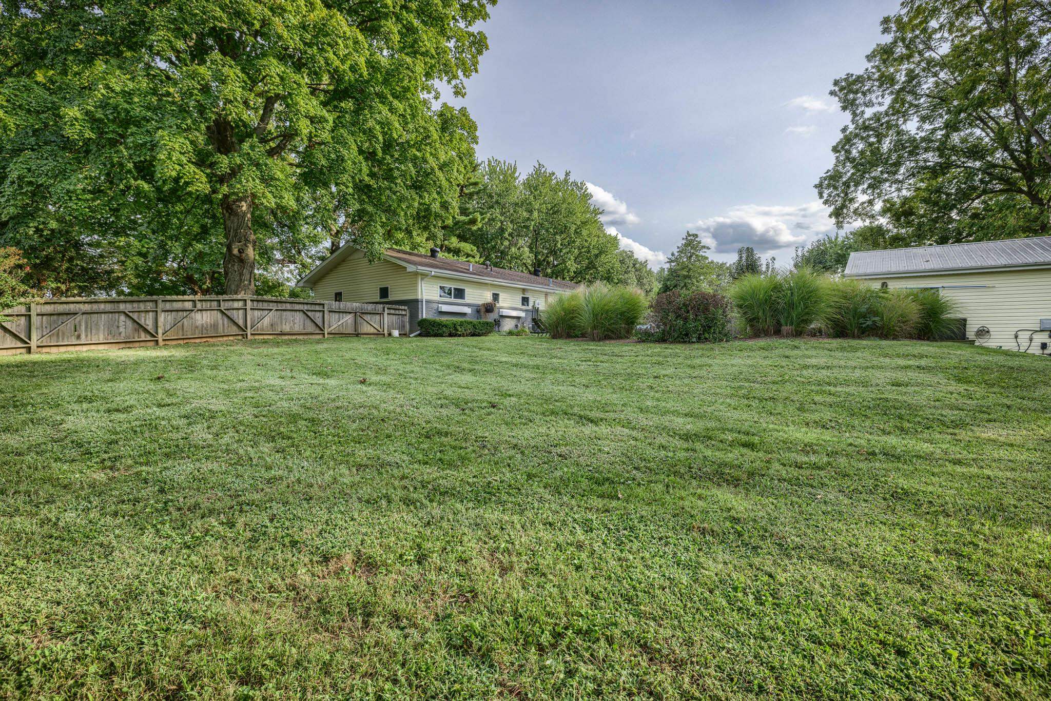 4440 New Hartford Road, Owensboro, Kentucky 42303, 2 Bedrooms Bedrooms, ,1 BathroomBathrooms,Single Family Residence,For Sale,New Hartford Road,91068