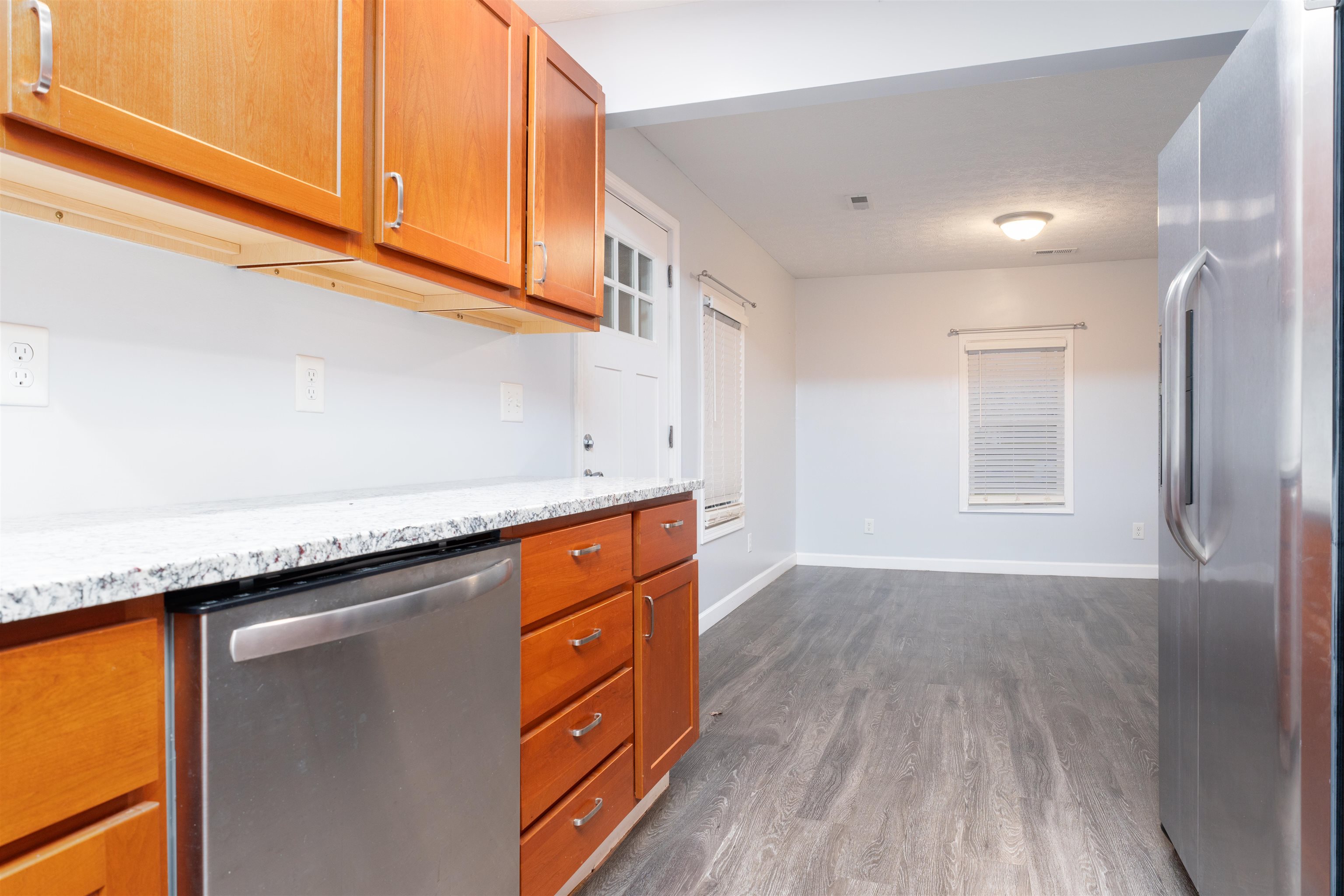 712 Oak St, Livermore, Kentucky 42352, 2 Bedrooms Bedrooms, ,1 BathroomBathrooms,Single Family Residence,For Sale,Oak St,91074