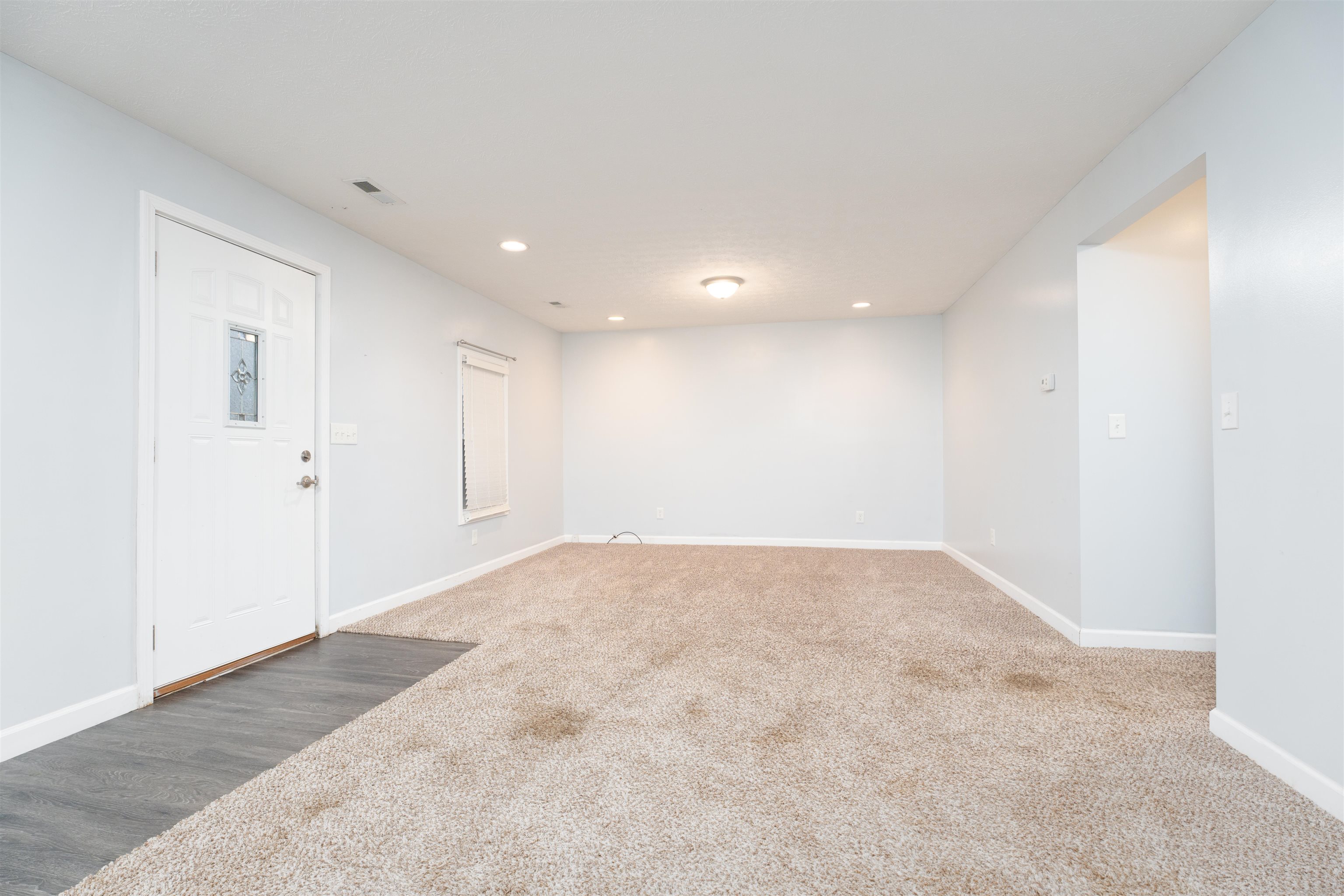 712 Oak St, Livermore, Kentucky 42352, 2 Bedrooms Bedrooms, ,1 BathroomBathrooms,Single Family Residence,For Sale,Oak St,91074