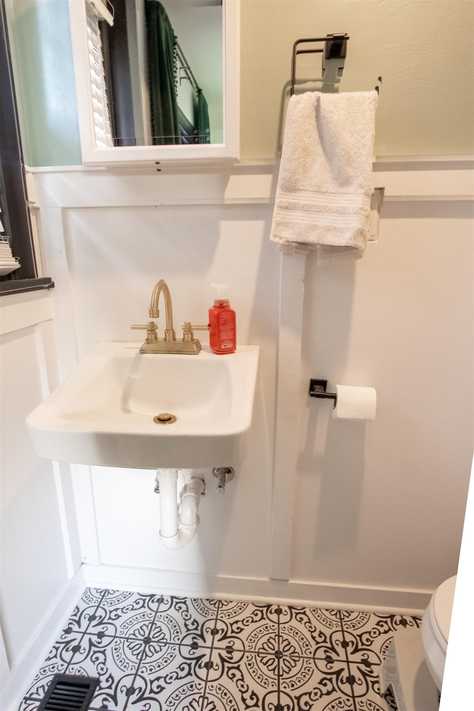 1900 Cherokee Drive, Owensboro, Kentucky 42301, 3 Bedrooms Bedrooms, ,1 BathroomBathrooms,Single Family Residence,For Sale,Cherokee Drive,91076
