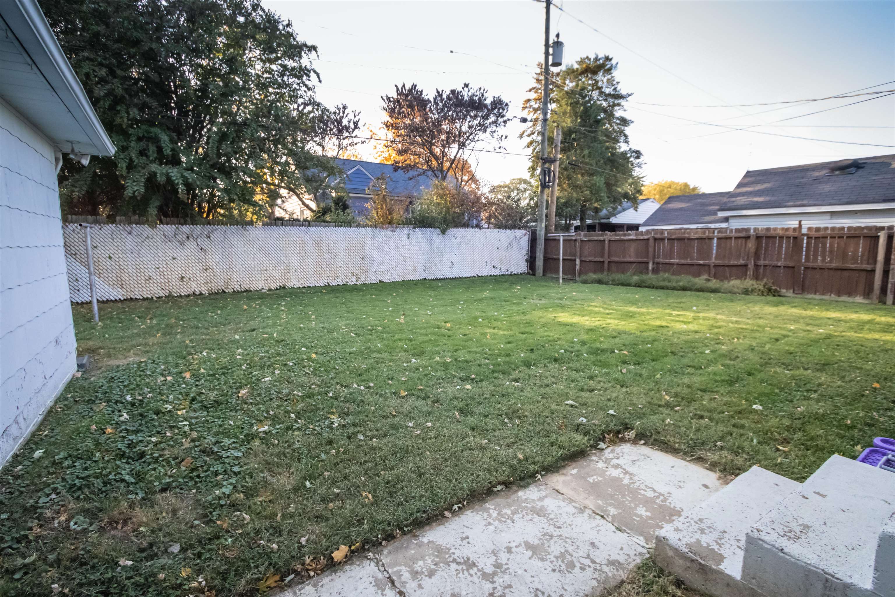1900 Cherokee Drive, Owensboro, Kentucky 42301, 3 Bedrooms Bedrooms, ,1 BathroomBathrooms,Single Family Residence,For Sale,Cherokee Drive,91076