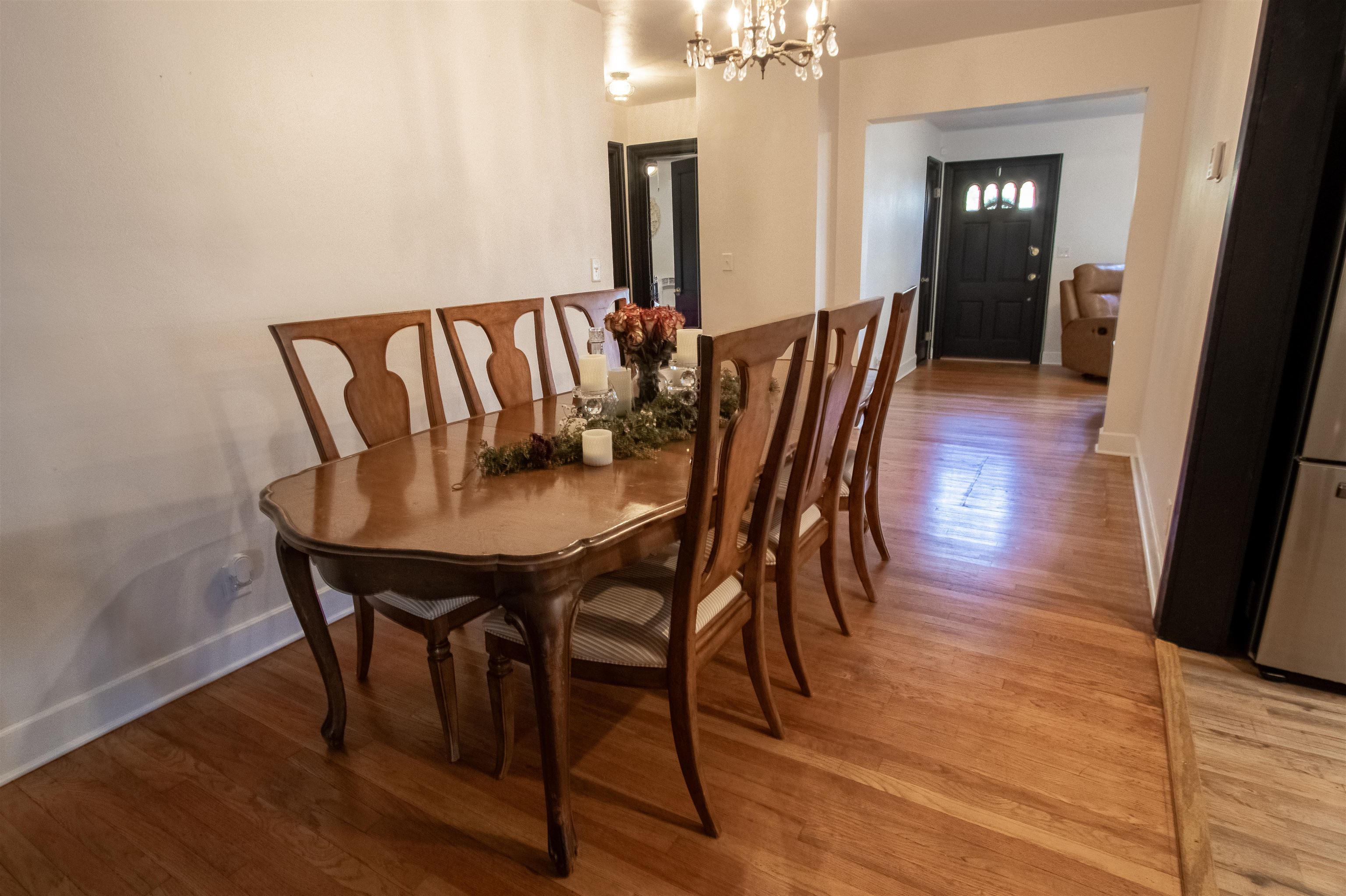 1900 Cherokee Drive, Owensboro, Kentucky 42301, 3 Bedrooms Bedrooms, ,1 BathroomBathrooms,Single Family Residence,For Sale,Cherokee Drive,91076