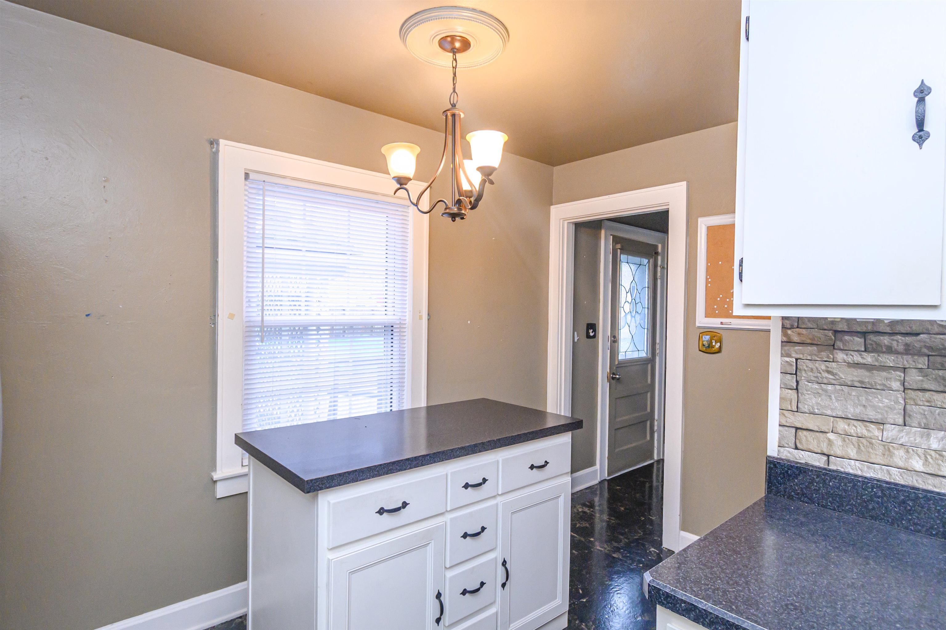2600 Griffith Ave, Owensboro, Kentucky 42301, 2 Bedrooms Bedrooms, ,1 BathroomBathrooms,Single Family Residence,For Sale,Griffith Ave,91077