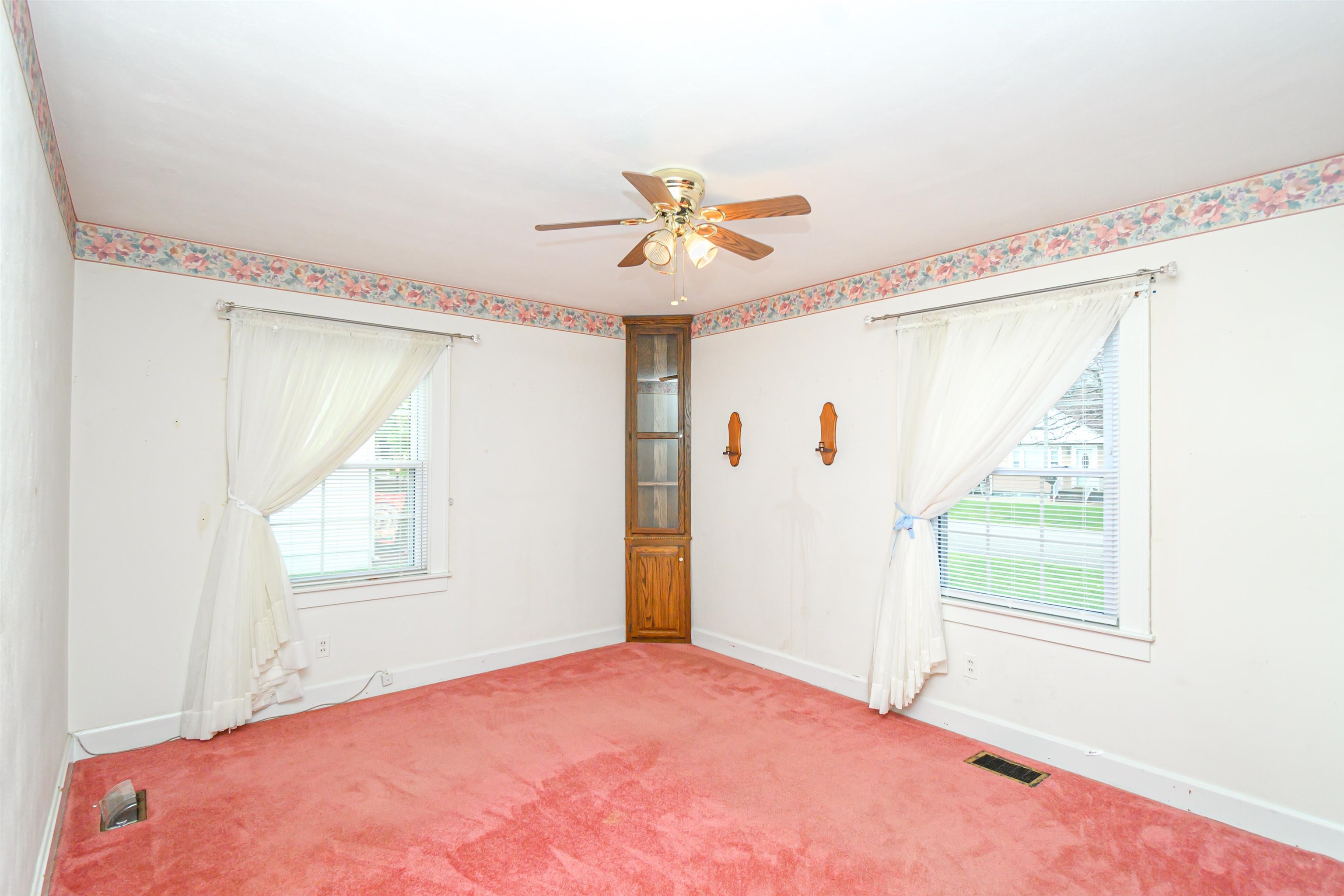 2600 Griffith Ave, Owensboro, Kentucky 42301, 2 Bedrooms Bedrooms, ,1 BathroomBathrooms,Single Family Residence,For Sale,Griffith Ave,91077