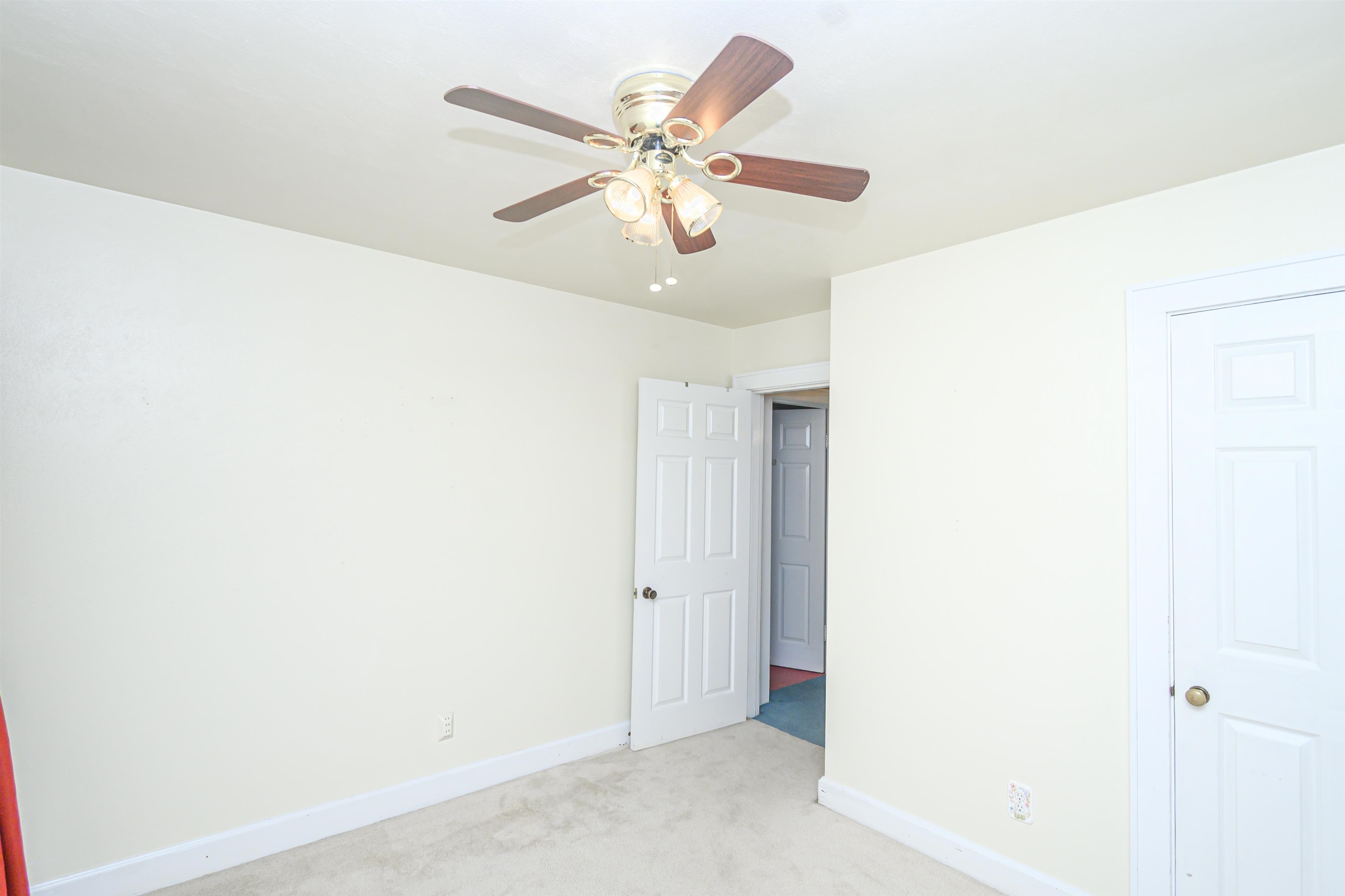 2600 Griffith Ave, Owensboro, Kentucky 42301, 2 Bedrooms Bedrooms, ,1 BathroomBathrooms,Single Family Residence,For Sale,Griffith Ave,91077