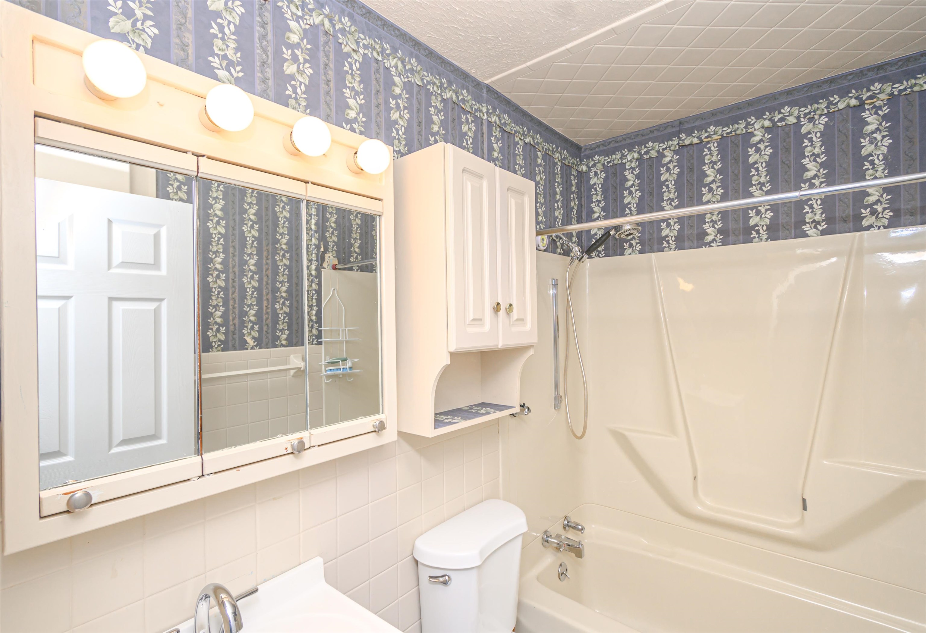 2600 Griffith Ave, Owensboro, Kentucky 42301, 2 Bedrooms Bedrooms, ,1 BathroomBathrooms,Single Family Residence,For Sale,Griffith Ave,91077