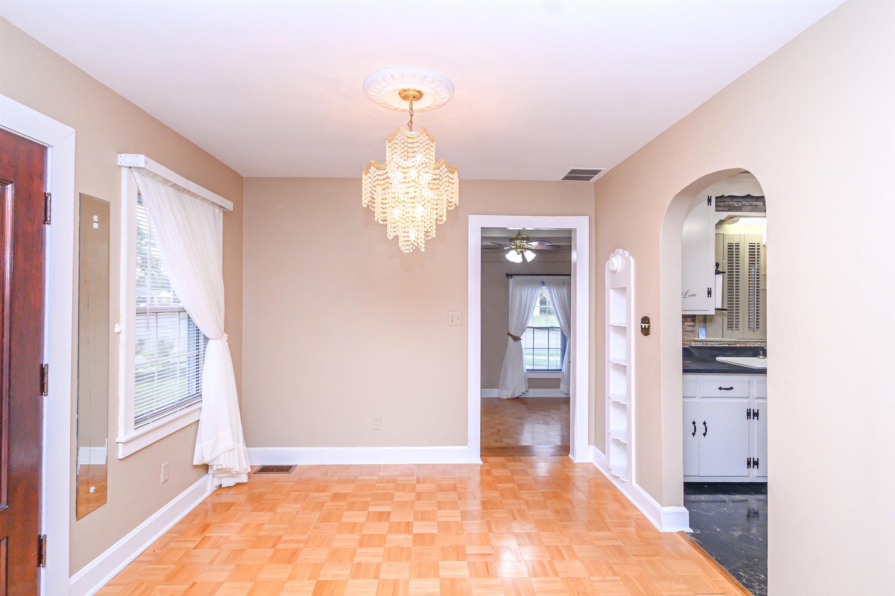 2600 Griffith Ave, Owensboro, Kentucky 42301, 2 Bedrooms Bedrooms, ,1 BathroomBathrooms,Single Family Residence,For Sale,Griffith Ave,91077