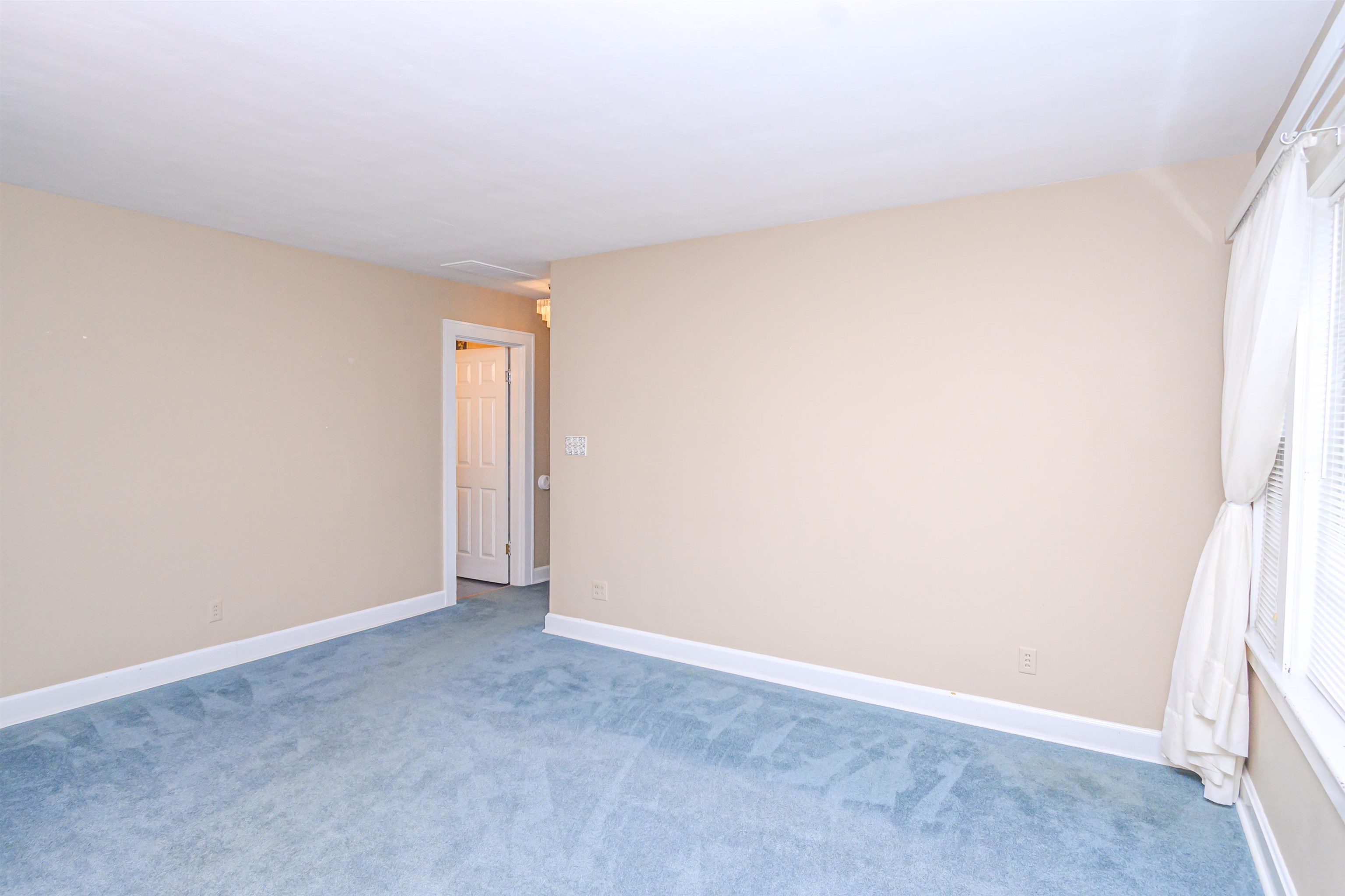 2600 Griffith Ave, Owensboro, Kentucky 42301, 2 Bedrooms Bedrooms, ,1 BathroomBathrooms,Single Family Residence,For Sale,Griffith Ave,91077