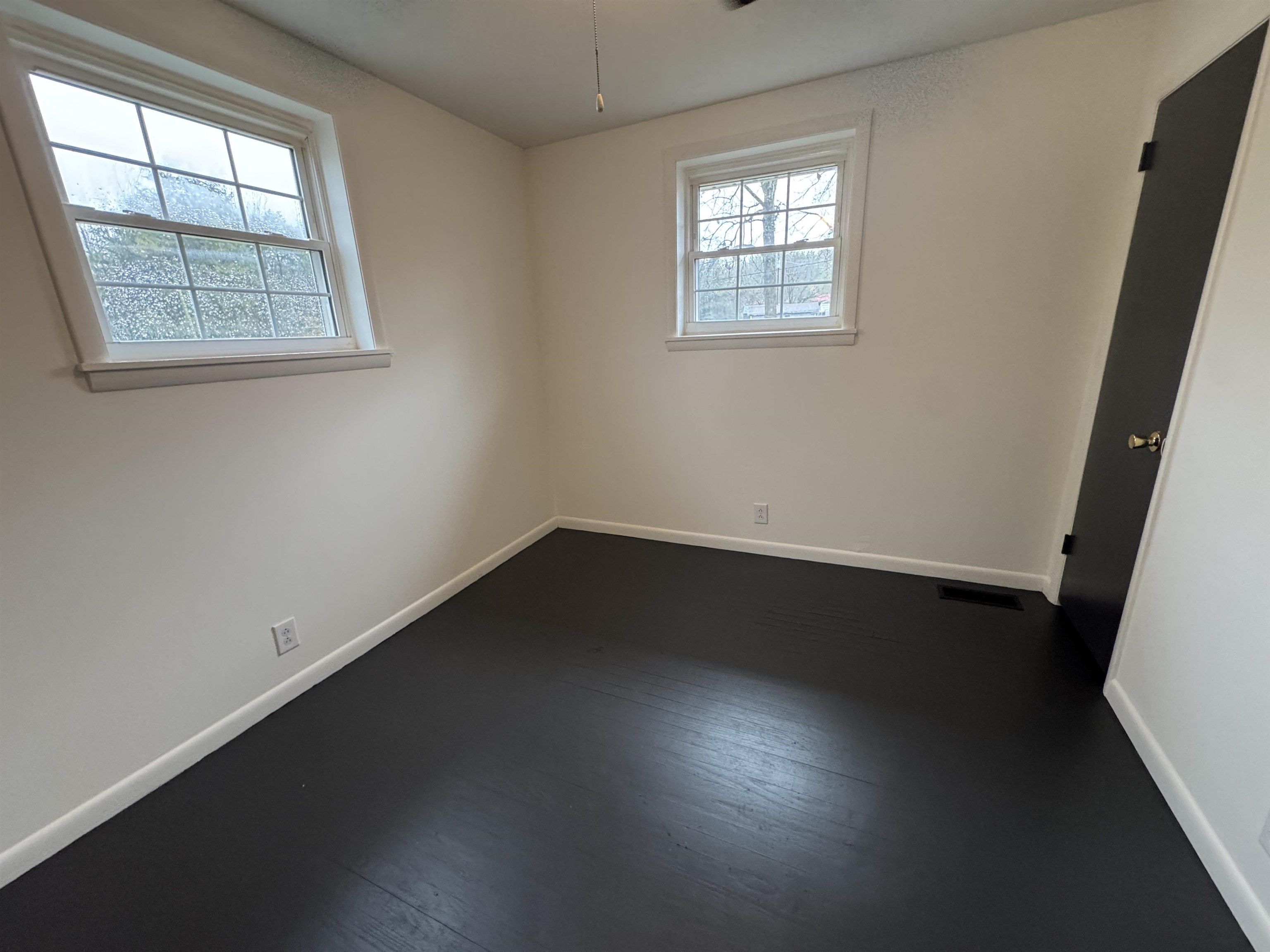 101 Modern Maid Drive, Russellville, Kentucky 42276, 3 Bedrooms Bedrooms, ,1 BathroomBathrooms,Single Family Residence,For Sale,Modern Maid Drive,91078