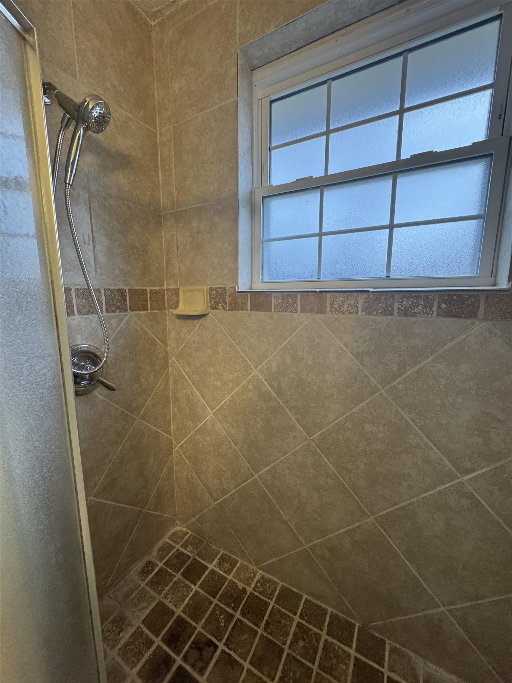 101 Modern Maid Drive, Russellville, Kentucky 42276, 3 Bedrooms Bedrooms, ,1 BathroomBathrooms,Single Family Residence,For Sale,Modern Maid Drive,91078