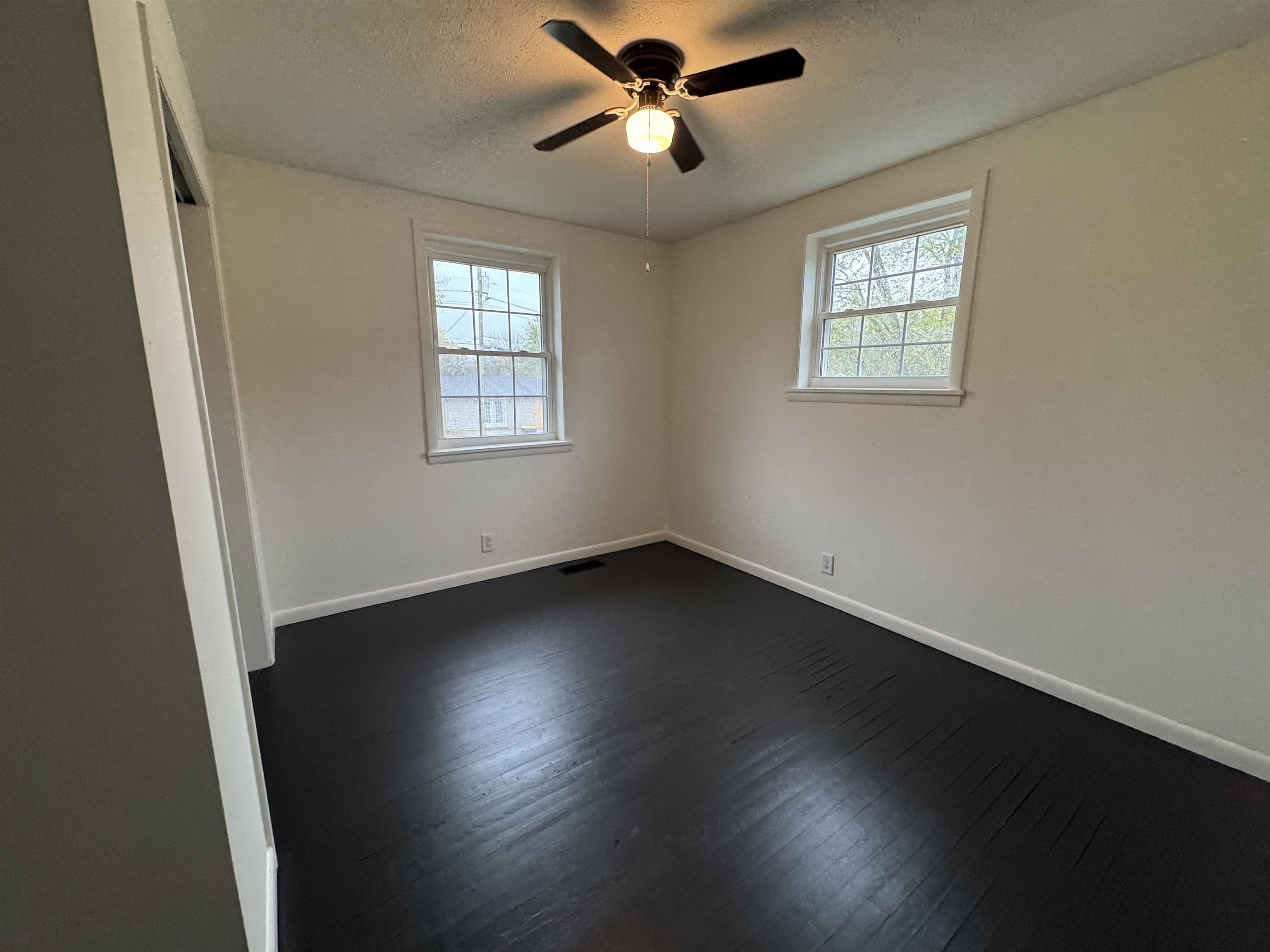 101 Modern Maid Drive, Russellville, Kentucky 42276, 3 Bedrooms Bedrooms, ,1 BathroomBathrooms,Single Family Residence,For Sale,Modern Maid Drive,91078
