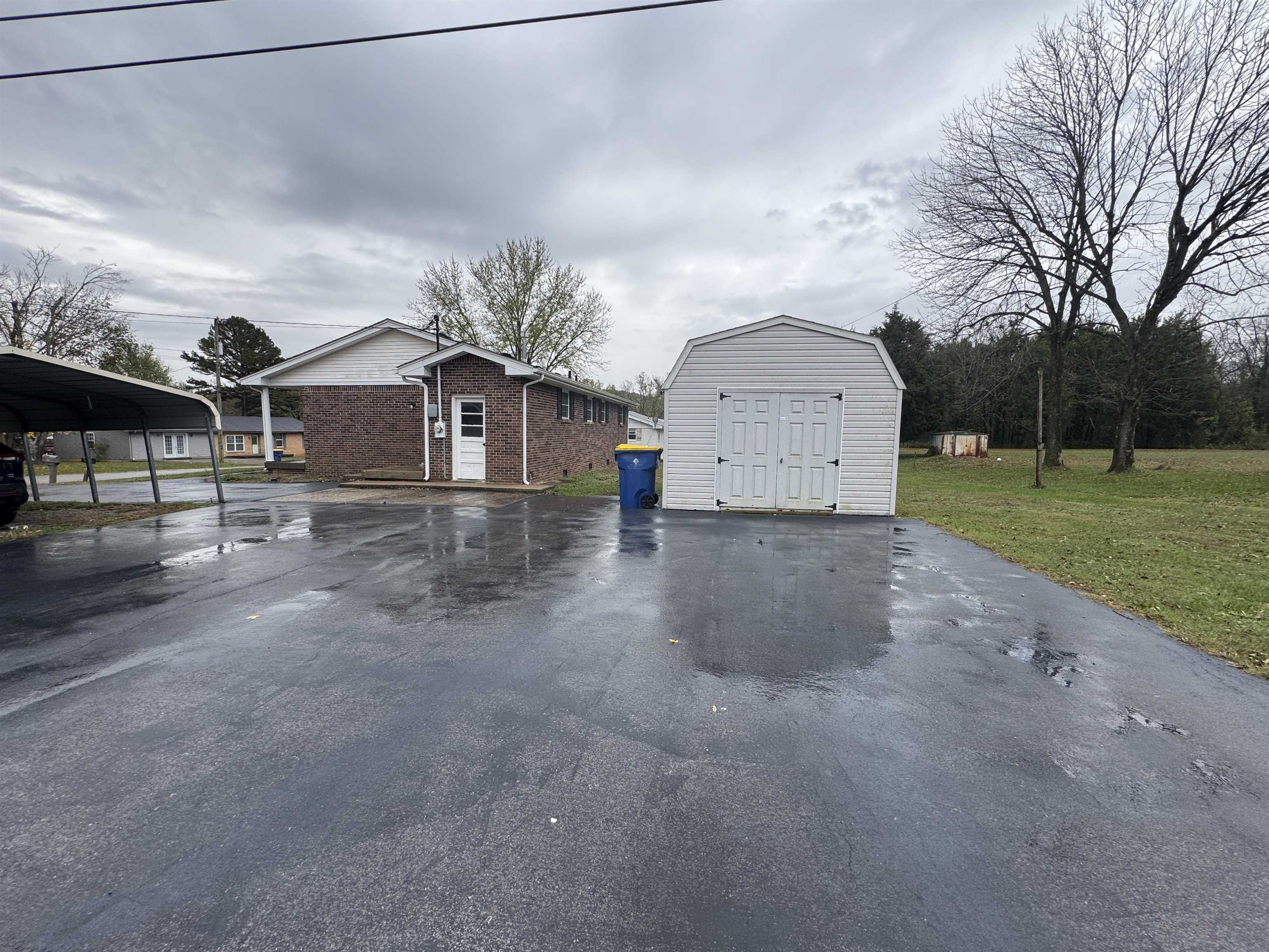 101 Modern Maid Drive, Russellville, Kentucky 42276, 3 Bedrooms Bedrooms, ,1 BathroomBathrooms,Single Family Residence,For Sale,Modern Maid Drive,91078
