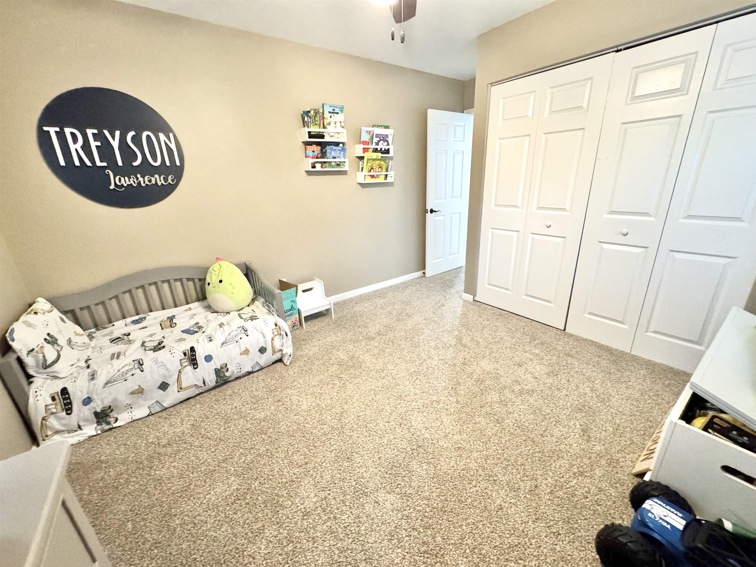 2820 Chippewa Dr, Owensboro, Kentucky 42301, 5 Bedrooms Bedrooms, ,2 BathroomsBathrooms,Single Family Residence,For Sale,Chippewa Dr,91079