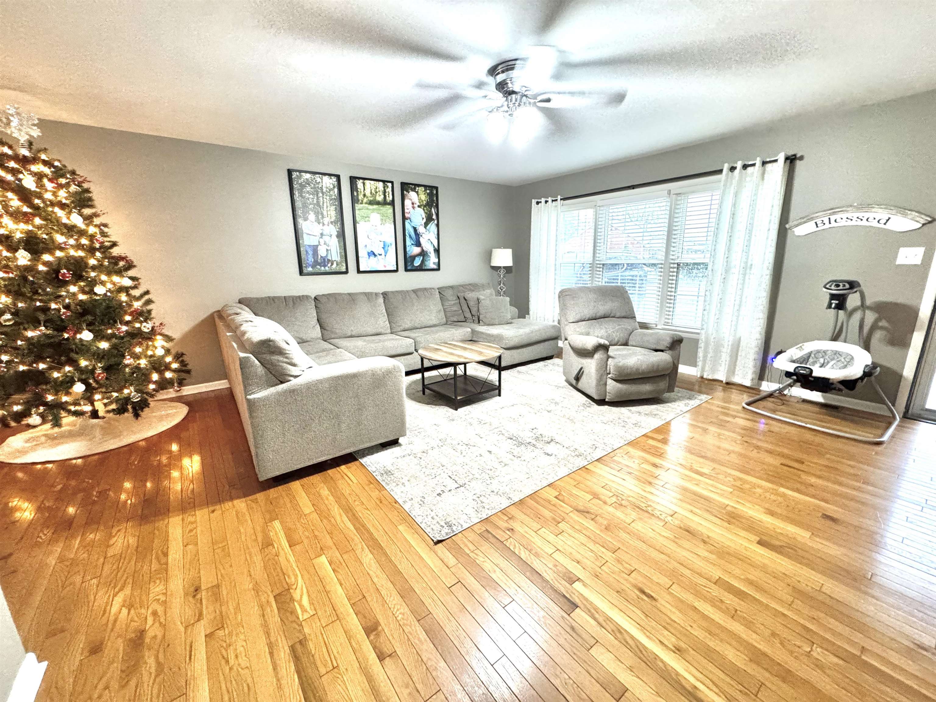 2820 Chippewa Dr, Owensboro, Kentucky 42301, 5 Bedrooms Bedrooms, ,2 BathroomsBathrooms,Single Family Residence,For Sale,Chippewa Dr,91079