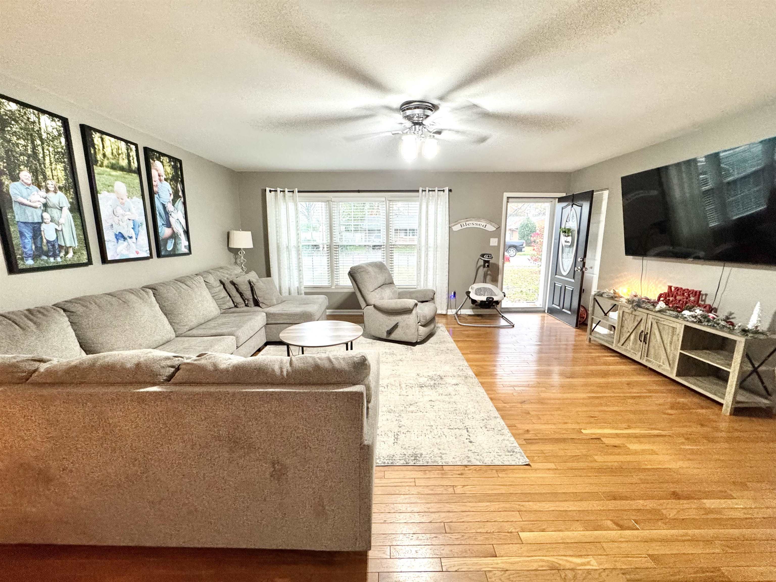 2820 Chippewa Dr, Owensboro, Kentucky 42301, 5 Bedrooms Bedrooms, ,2 BathroomsBathrooms,Single Family Residence,For Sale,Chippewa Dr,91079