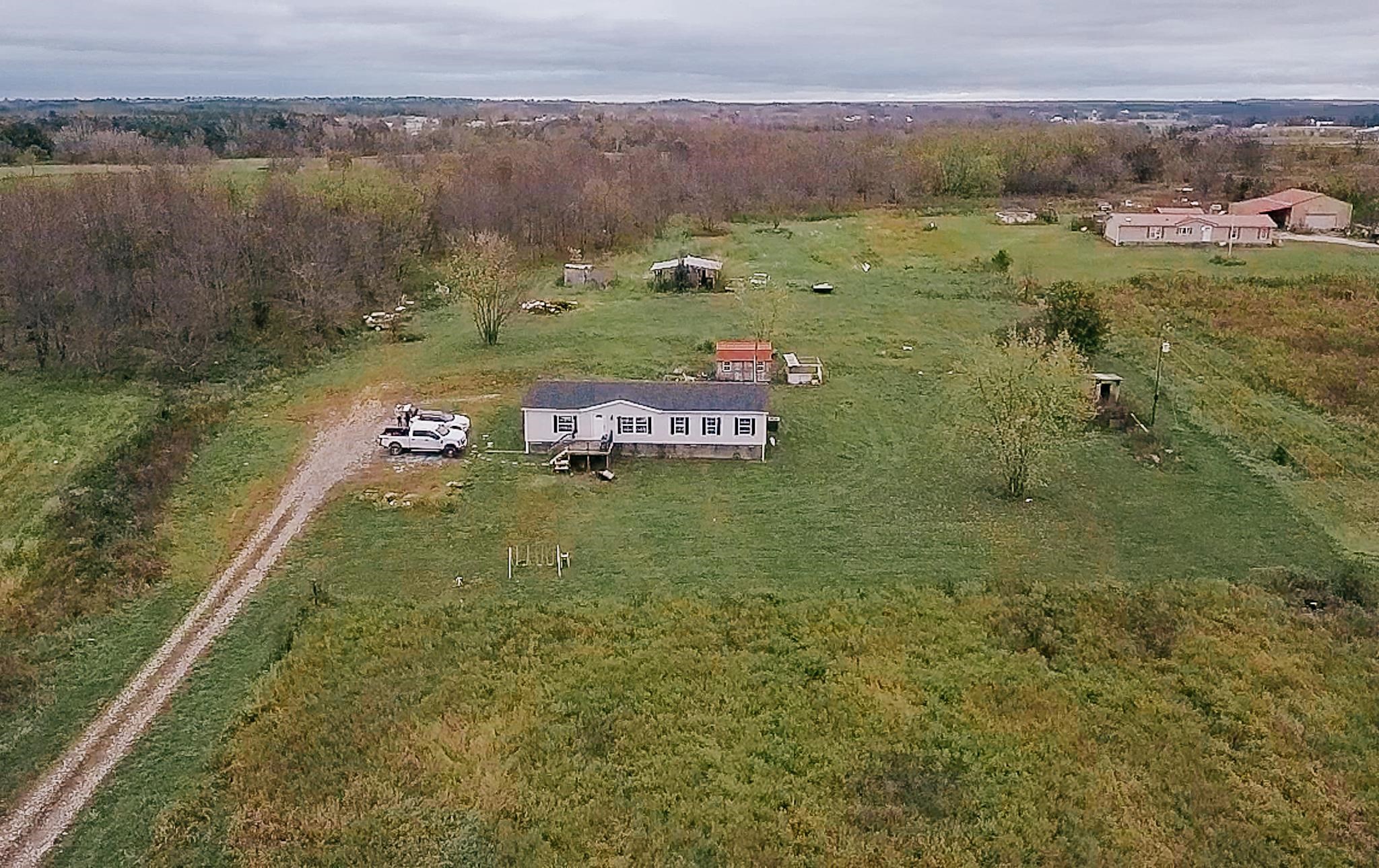 9235 Hwy. 815, Owensboro, Kentucky 42301, 3 Bedrooms Bedrooms, ,2 BathroomsBathrooms,Single Family Residence,For Sale,Hwy. 815,91082