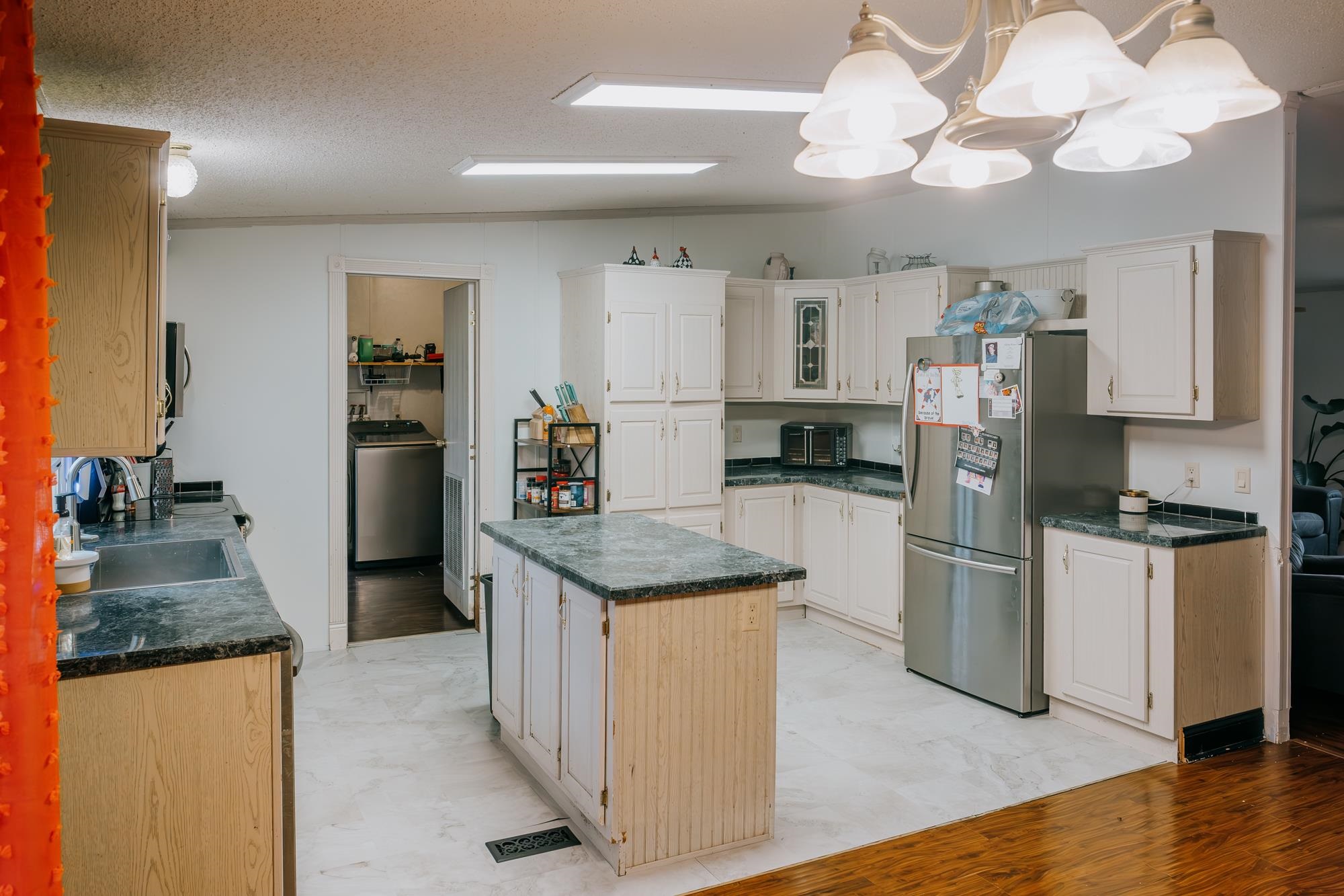 9235 Hwy. 815, Owensboro, Kentucky 42301, 3 Bedrooms Bedrooms, ,2 BathroomsBathrooms,Single Family Residence,For Sale,Hwy. 815,91082