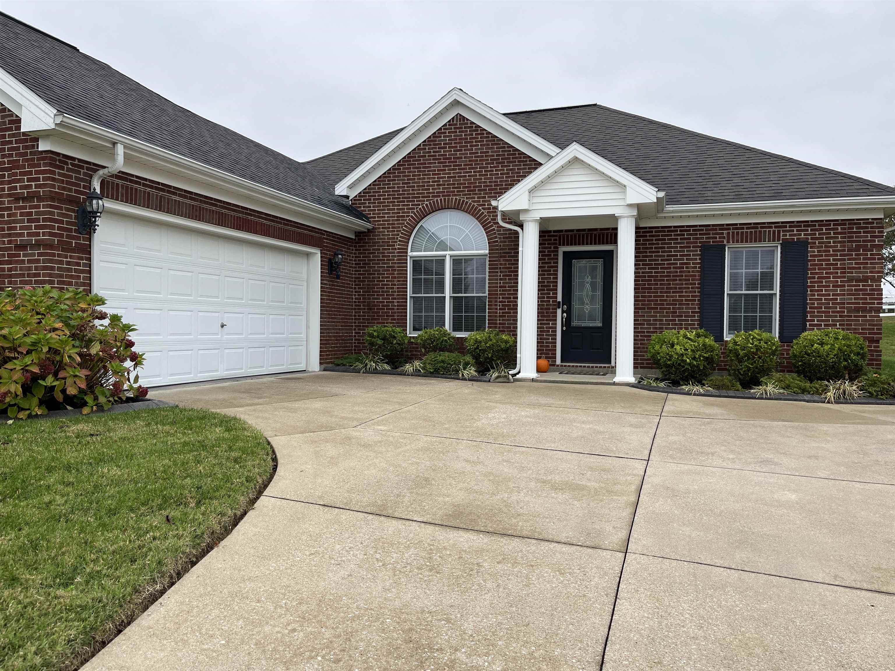 3501 Idle Hour Ct, Owensboro, Kentucky 42303, 3 Bedrooms Bedrooms, ,2 BathroomsBathrooms,Single Family Residence,For Sale,Idle Hour Ct,91086