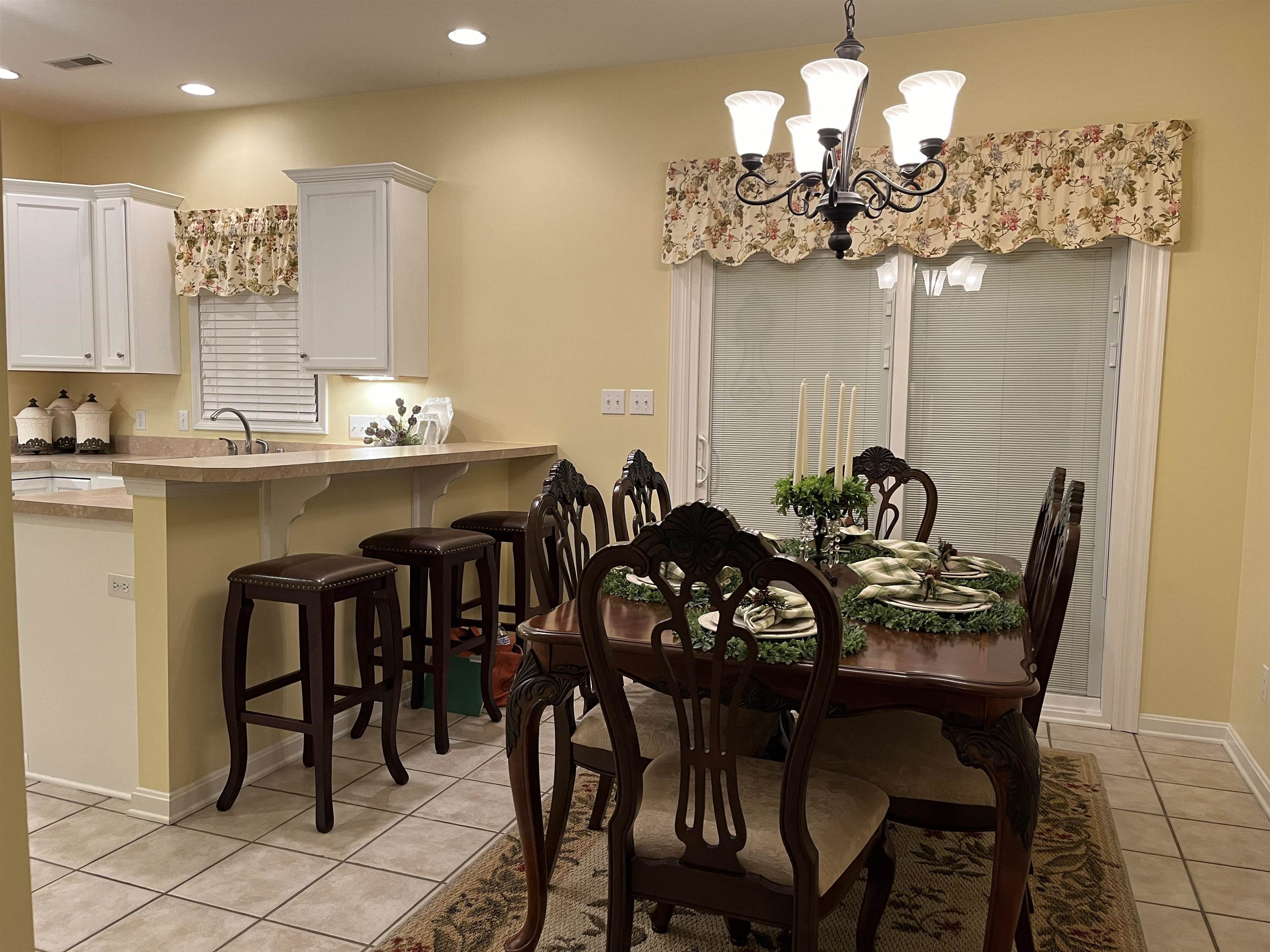 3501 Idle Hour Ct, Owensboro, Kentucky 42303, 3 Bedrooms Bedrooms, ,2 BathroomsBathrooms,Single Family Residence,For Sale,Idle Hour Ct,91086