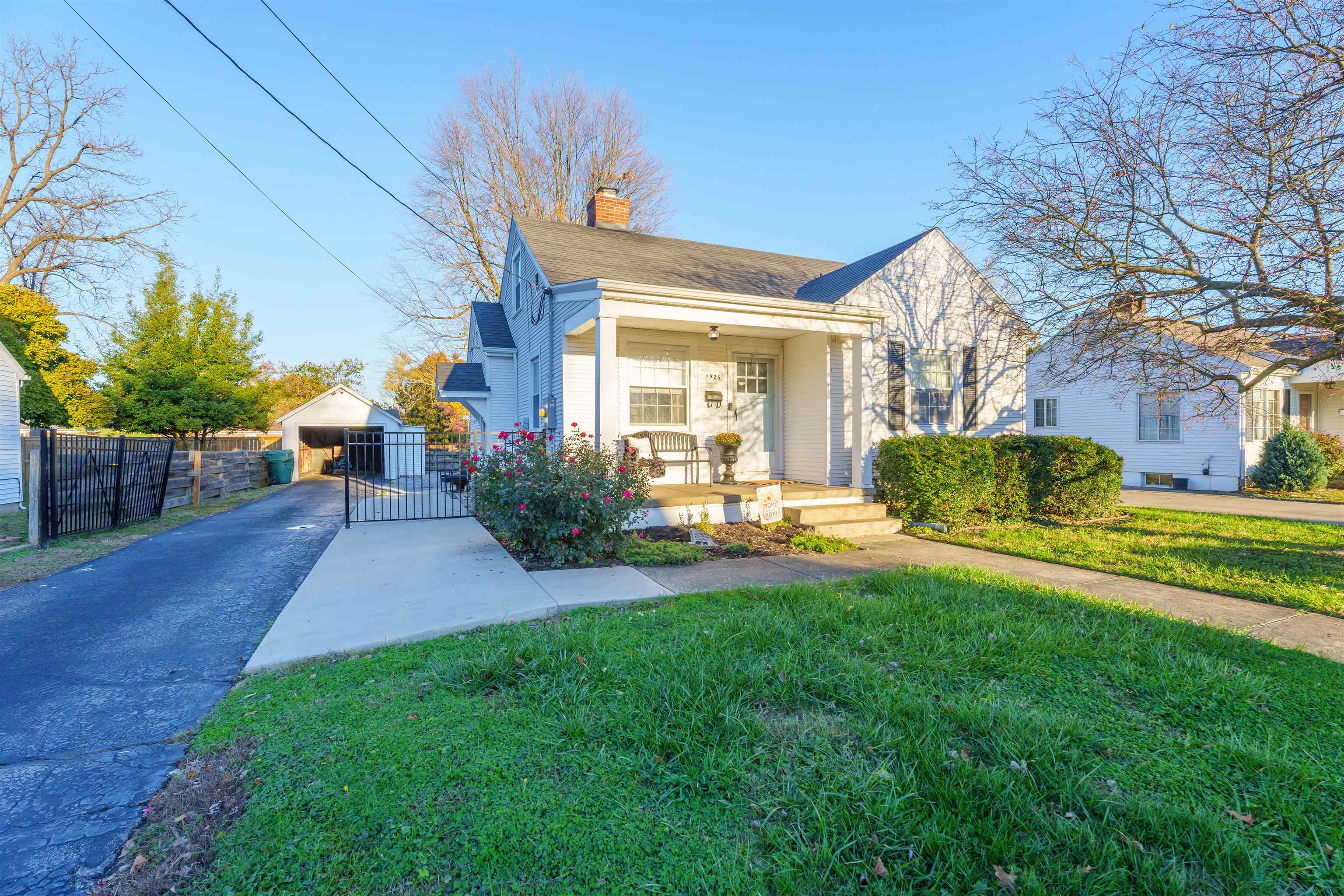 1925 Griffith Ave., Owensboro, Kentucky 42301, 3 Bedrooms Bedrooms, ,2 BathroomsBathrooms,Single Family Residence,For Sale,Griffith Ave.,91094