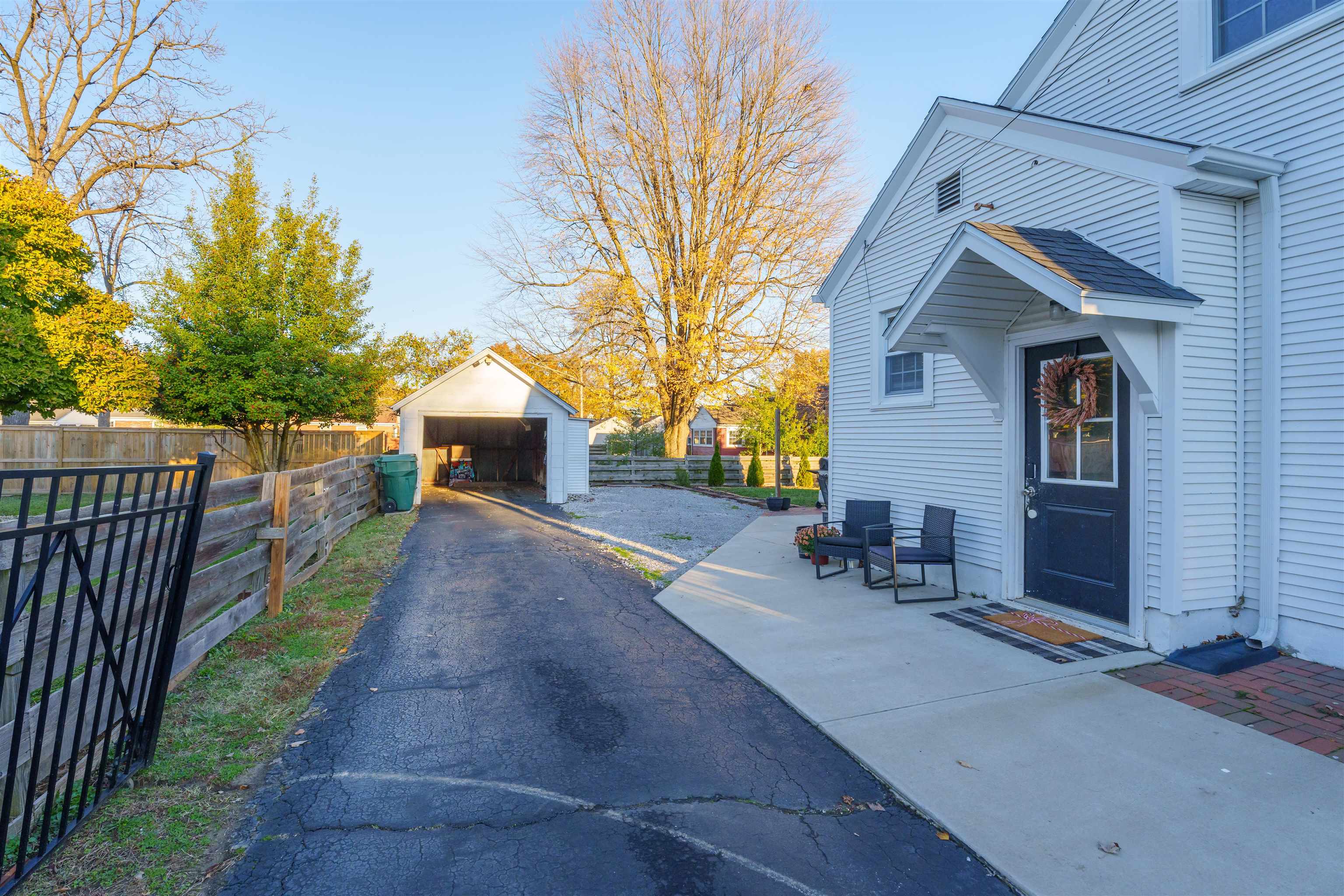 1925 Griffith Ave., Owensboro, Kentucky 42301, 3 Bedrooms Bedrooms, ,2 BathroomsBathrooms,Single Family Residence,For Sale,Griffith Ave.,91094