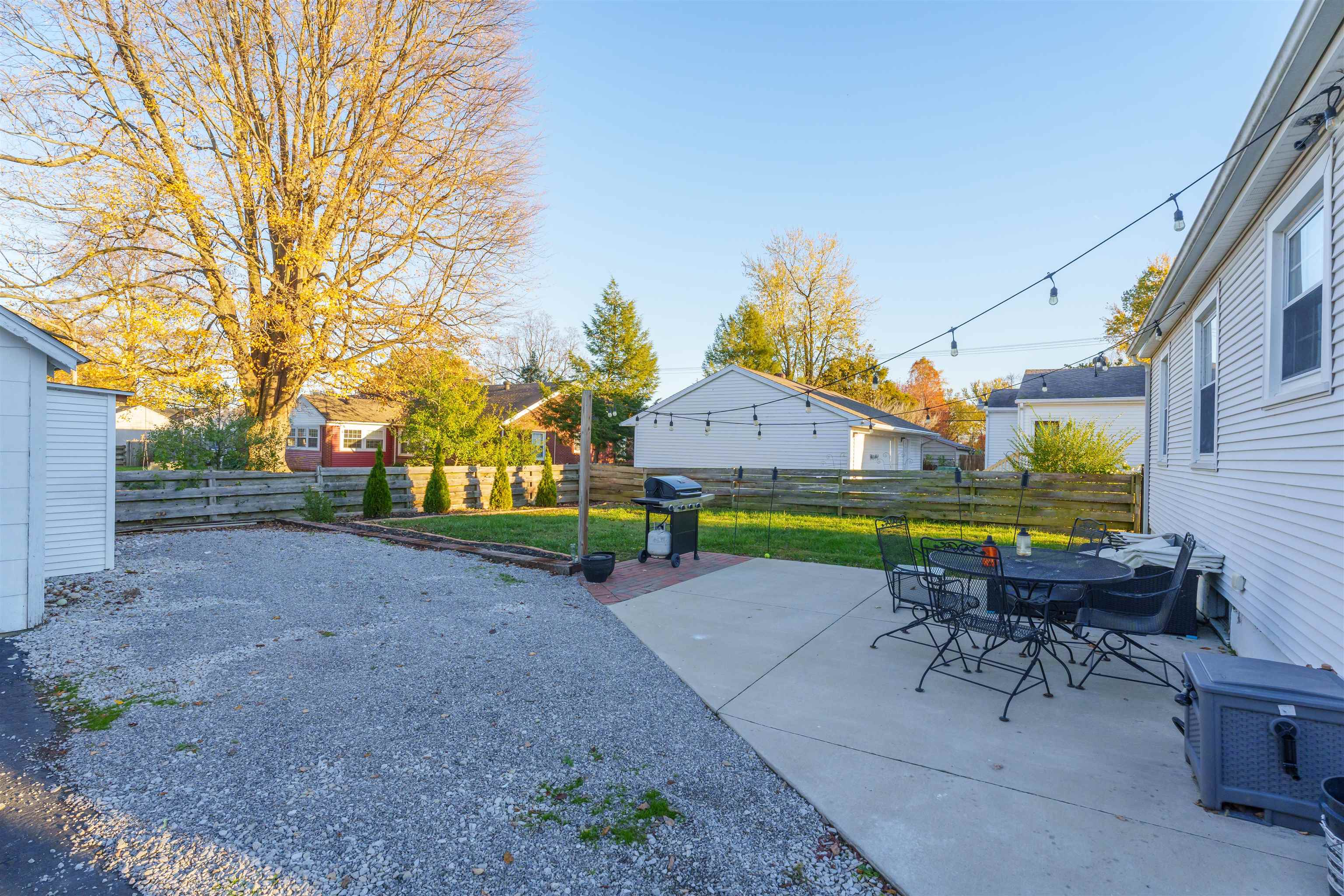 1925 Griffith Ave., Owensboro, Kentucky 42301, 3 Bedrooms Bedrooms, ,2 BathroomsBathrooms,Single Family Residence,For Sale,Griffith Ave.,91094