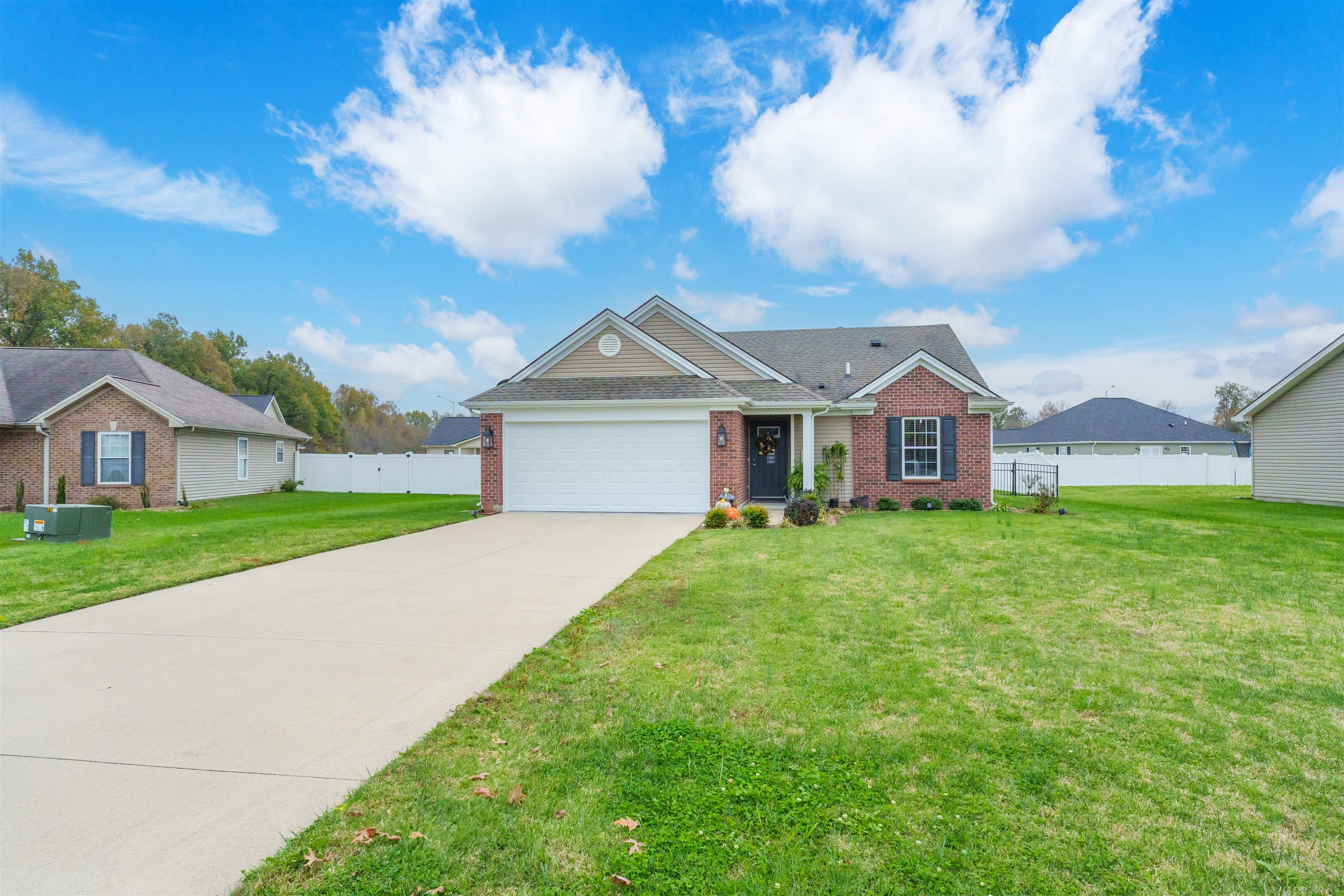 404 Bluegrass Dr, Lewisport, Kentucky 42351, 2 Bedrooms Bedrooms, ,2 BathroomsBathrooms,Single Family Residence,For Sale,Bluegrass Dr,91095