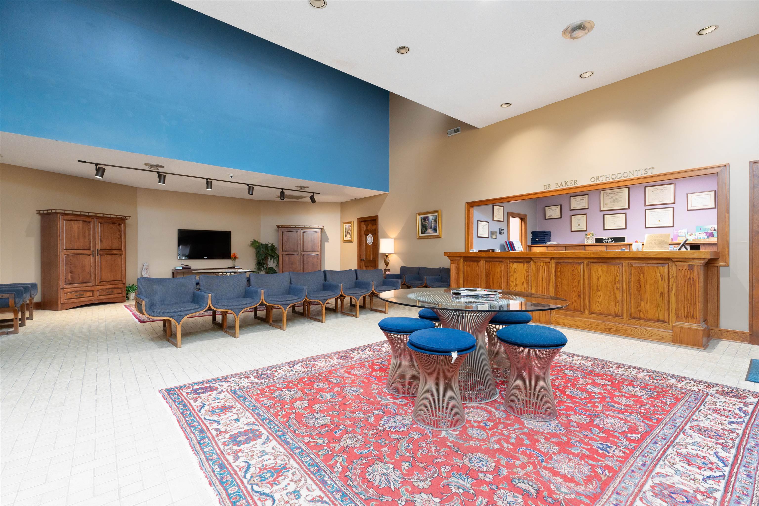 1300 Southtown Blvd, Owensboro, Kentucky 42301, ,Office,For Sale,Southtown Blvd,91102