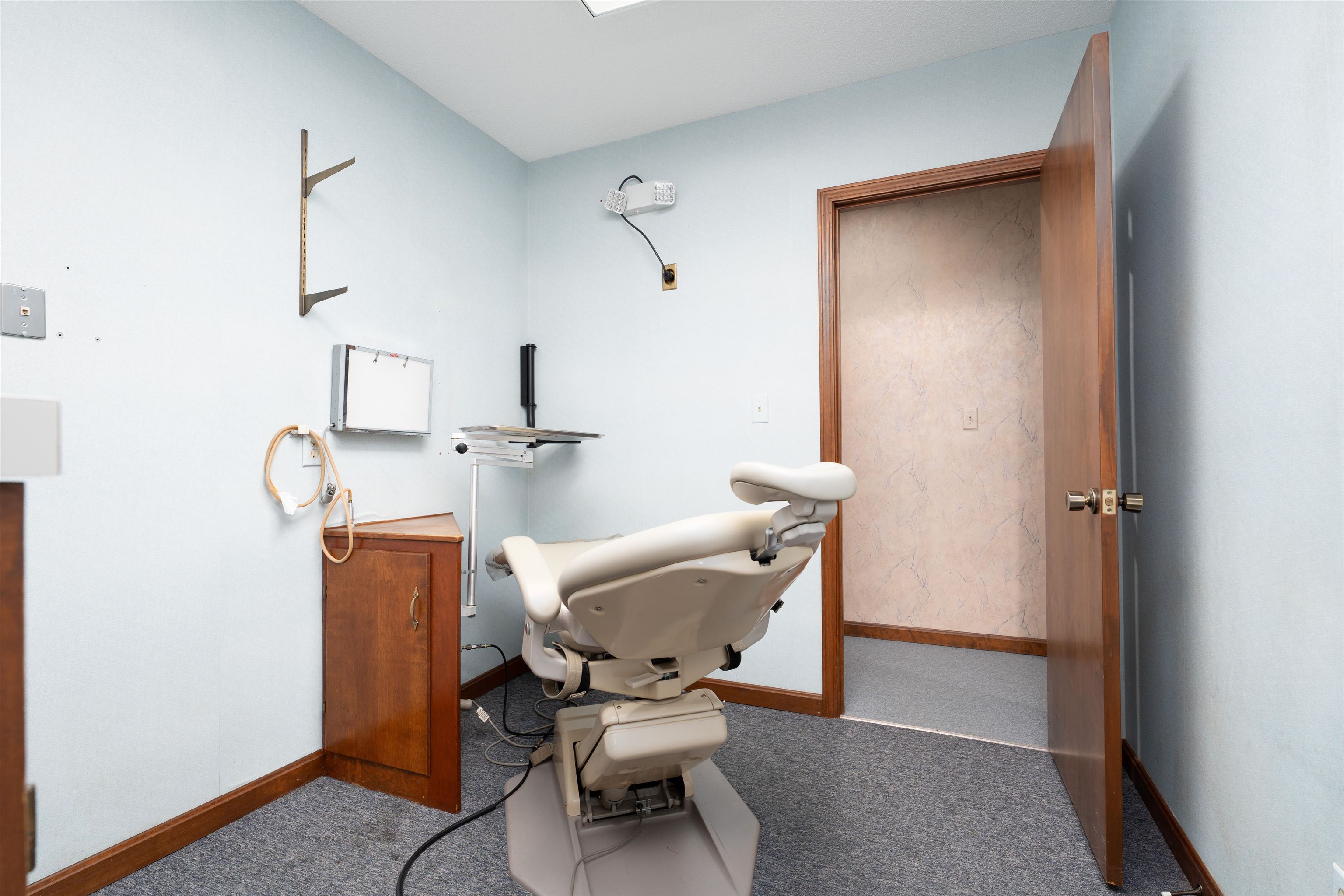 1300 Southtown Blvd, Owensboro, Kentucky 42301, ,Office,For Sale,Southtown Blvd,91102
