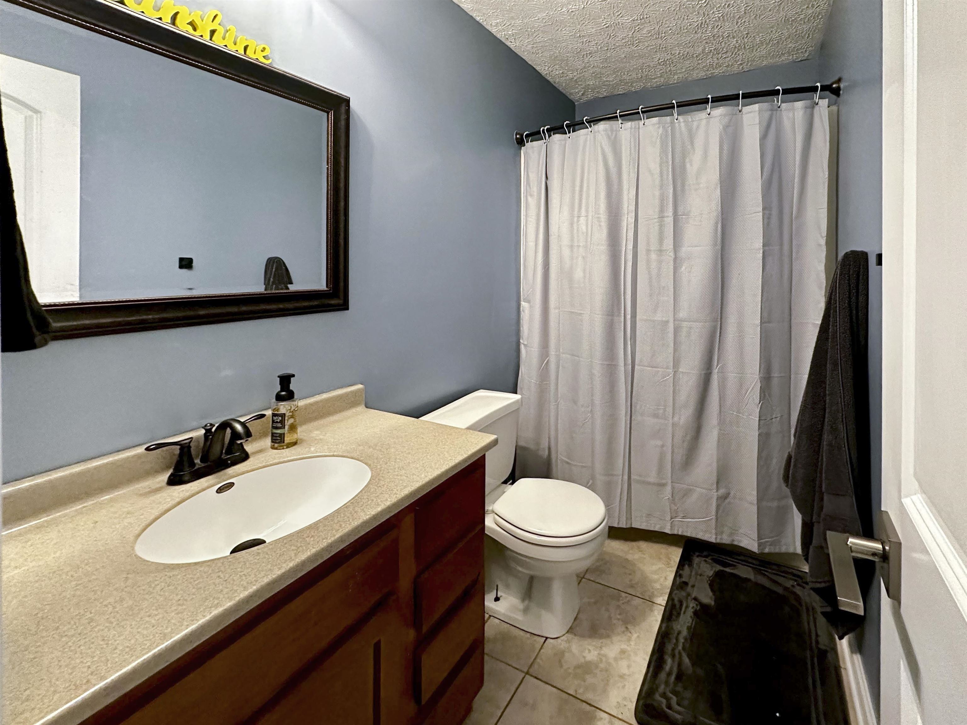 4724 Kings Mill Drive, Owensboro, Kentucky 42303, 3 Bedrooms Bedrooms, ,1 BathroomBathrooms,Single Family Residence,For Sale,Kings Mill Drive,91104