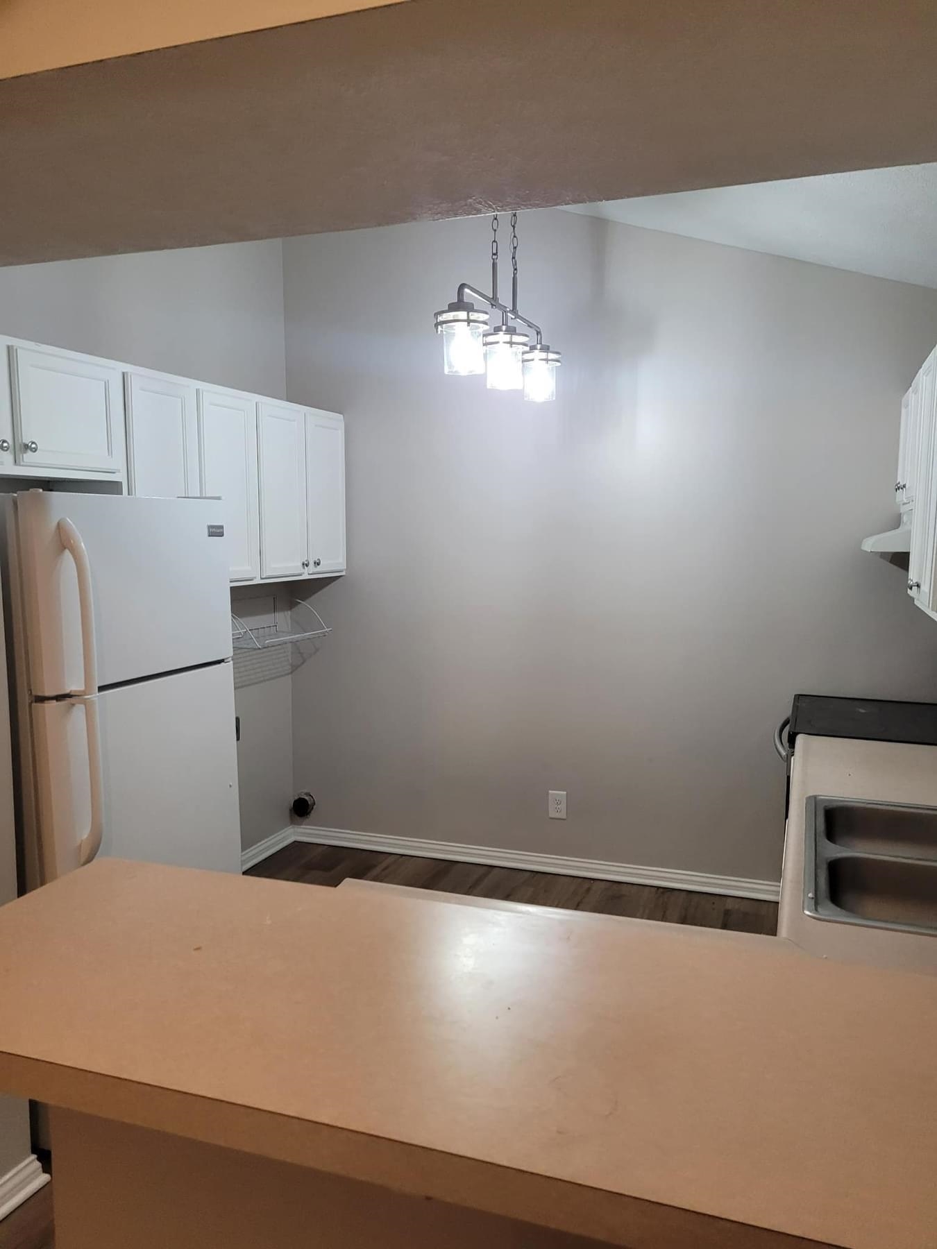 2688 Wisteria Gardens, Owensboro, Kentucky 42303-2900, 3 Bedrooms Bedrooms, ,2 BathroomsBathrooms,Single Family Residence,For Sale,Wisteria Gardens,91106