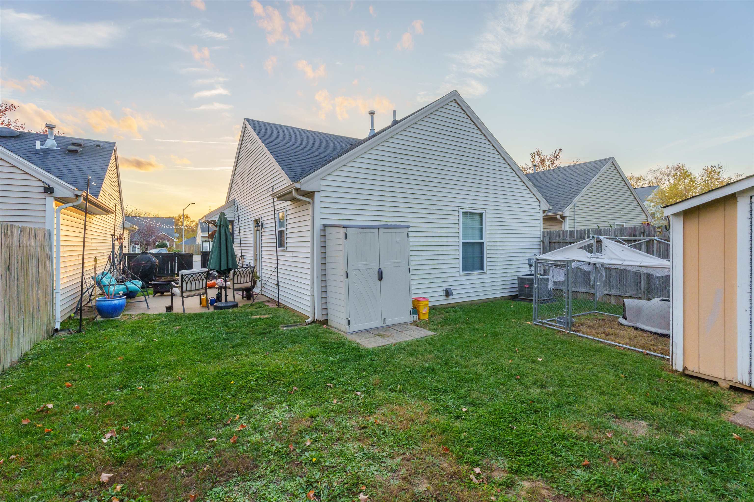 2688 Wisteria Gardens, Owensboro, Kentucky 42303-2900, 3 Bedrooms Bedrooms, ,2 BathroomsBathrooms,Single Family Residence,For Sale,Wisteria Gardens,91106