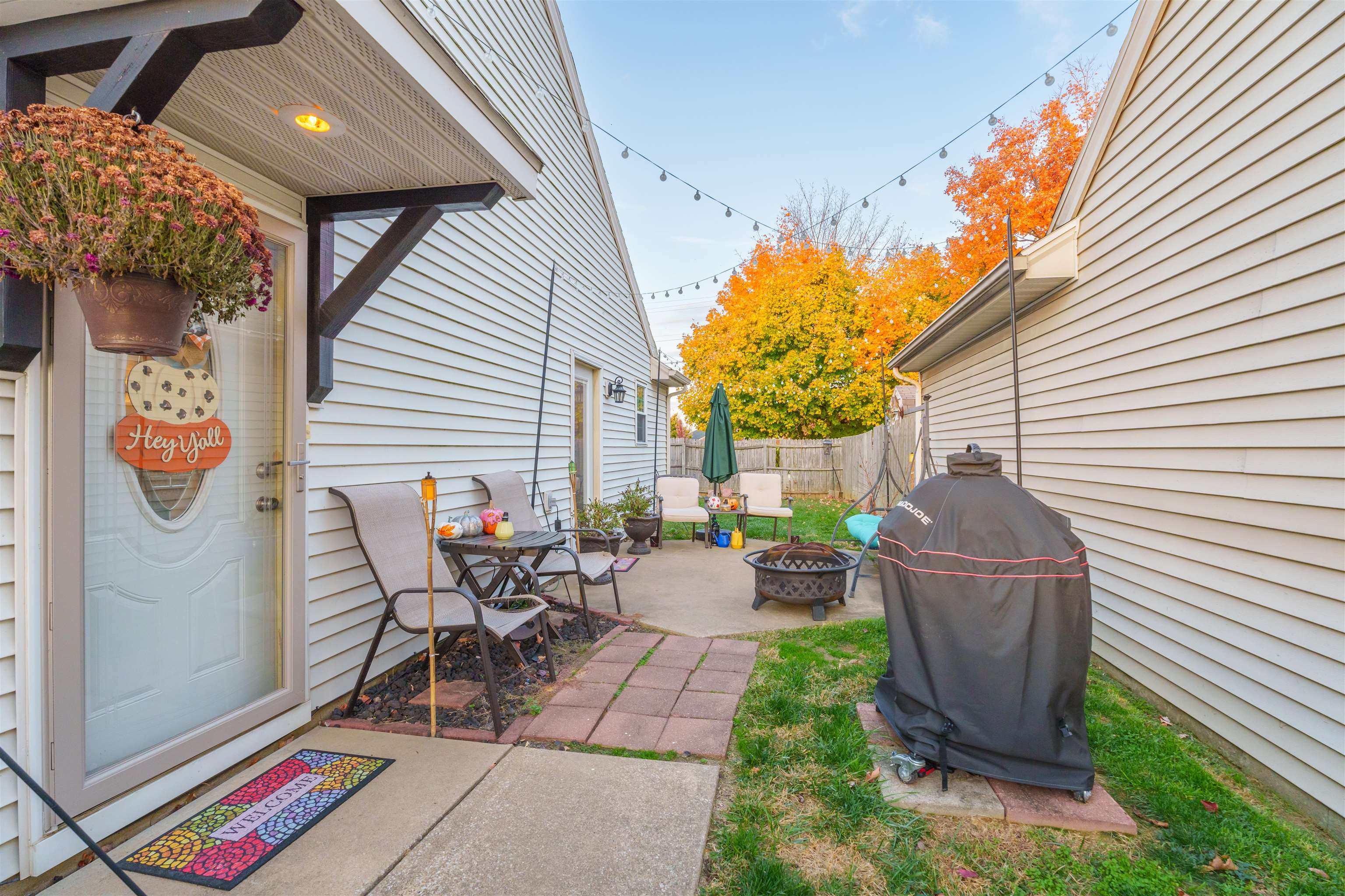 2688 Wisteria Gardens, Owensboro, Kentucky 42303-2900, 3 Bedrooms Bedrooms, ,2 BathroomsBathrooms,Single Family Residence,For Sale,Wisteria Gardens,91106