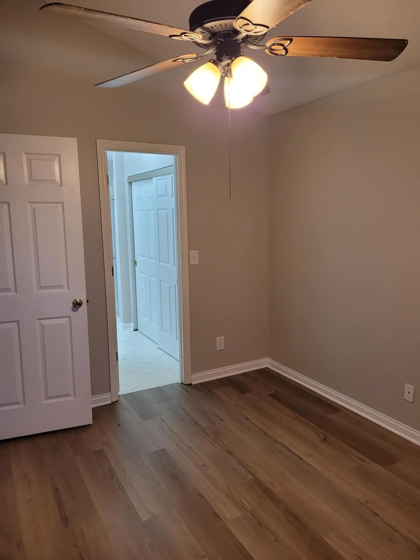 2688 Wisteria Gardens, Owensboro, Kentucky 42303-2900, 3 Bedrooms Bedrooms, ,2 BathroomsBathrooms,Single Family Residence,For Sale,Wisteria Gardens,91106