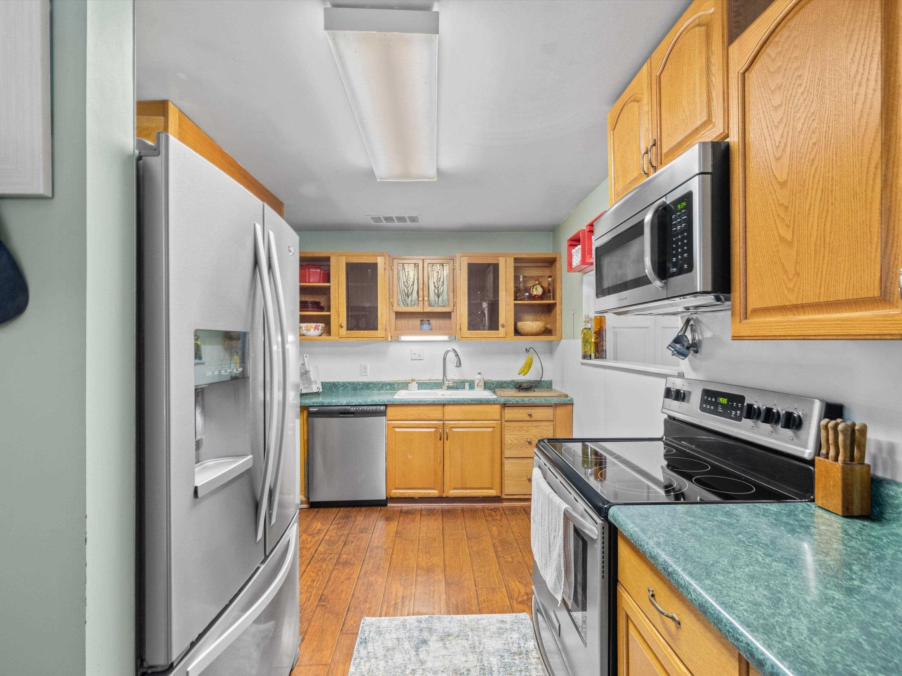 3805 Shelly Dr, Owensboro, Kentucky 42303, 2 Bedrooms Bedrooms, ,2 BathroomsBathrooms,Single Family Residence,For Sale,Shelly Dr,91107