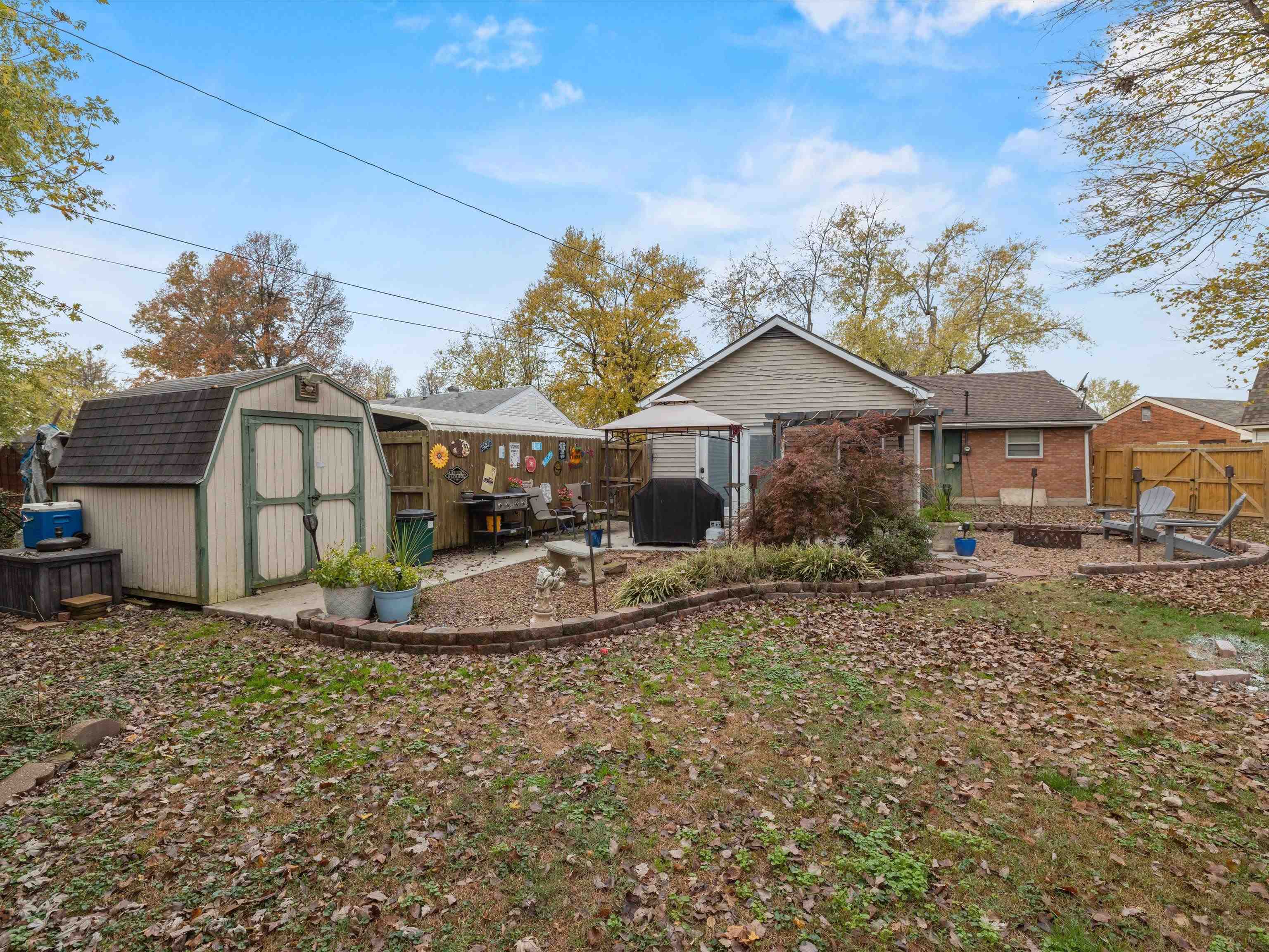 3805 Shelly Dr, Owensboro, Kentucky 42303, 2 Bedrooms Bedrooms, ,2 BathroomsBathrooms,Single Family Residence,For Sale,Shelly Dr,91107