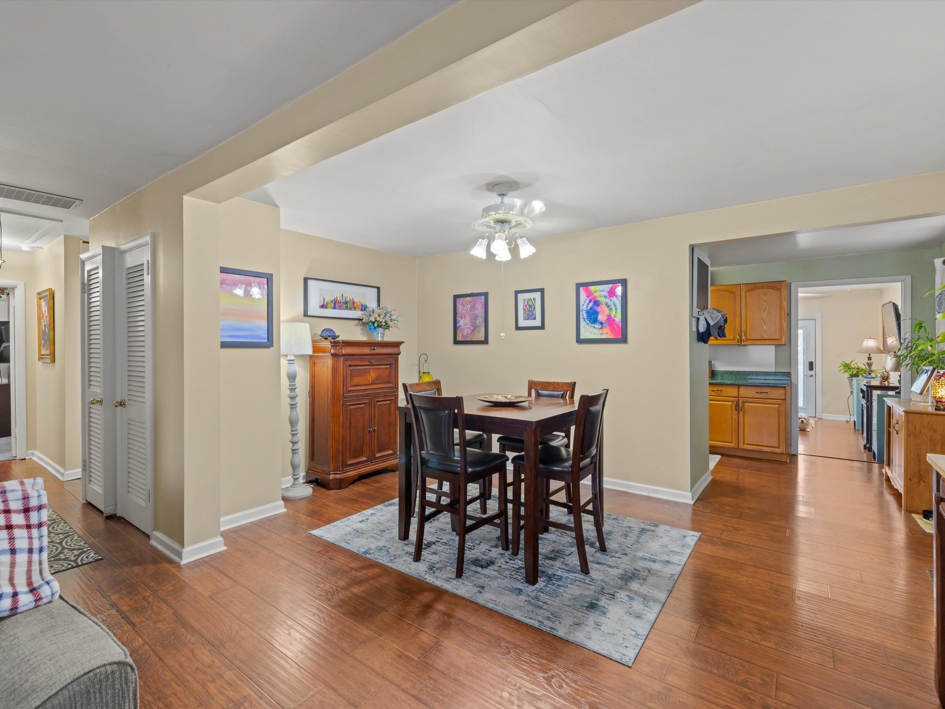 3805 Shelly Dr, Owensboro, Kentucky 42303, 2 Bedrooms Bedrooms, ,2 BathroomsBathrooms,Single Family Residence,For Sale,Shelly Dr,91107