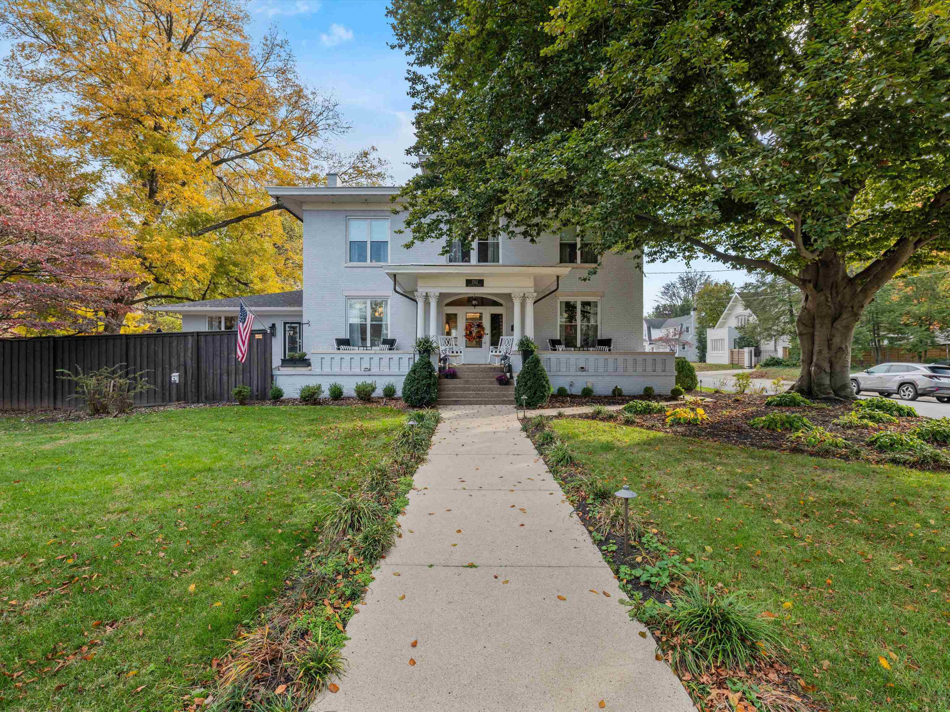 702 Griffith Avenue, Owensboro, Kentucky 42301, 6 Bedrooms Bedrooms, ,4 BathroomsBathrooms,Single Family Residence,For Sale,Griffith Avenue,91108