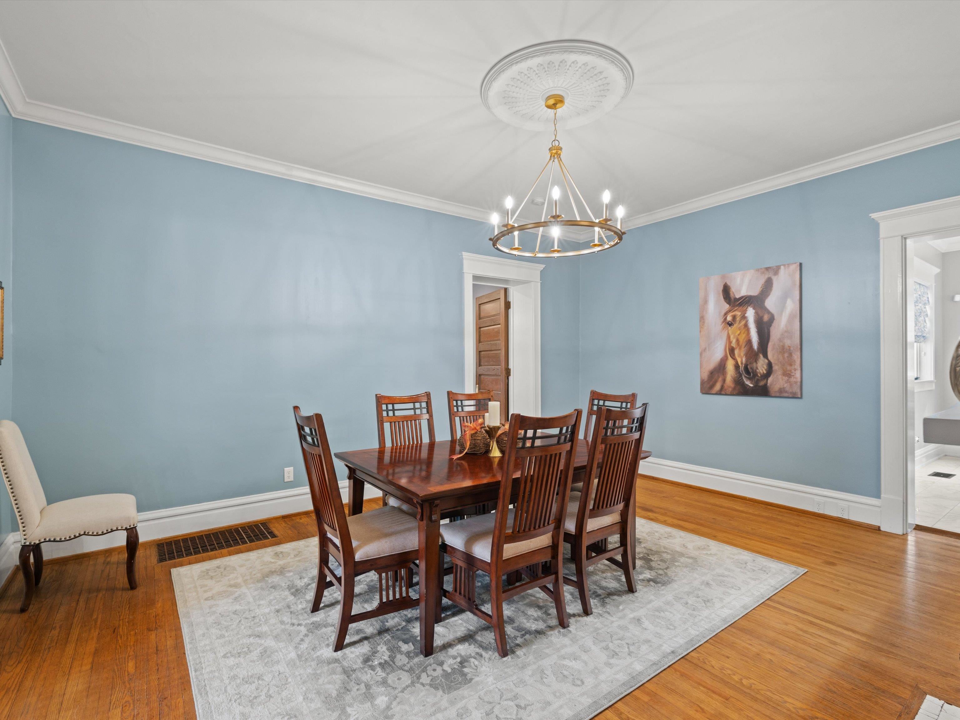 702 Griffith Avenue, Owensboro, Kentucky 42301, 6 Bedrooms Bedrooms, ,4 BathroomsBathrooms,Single Family Residence,For Sale,Griffith Avenue,91108
