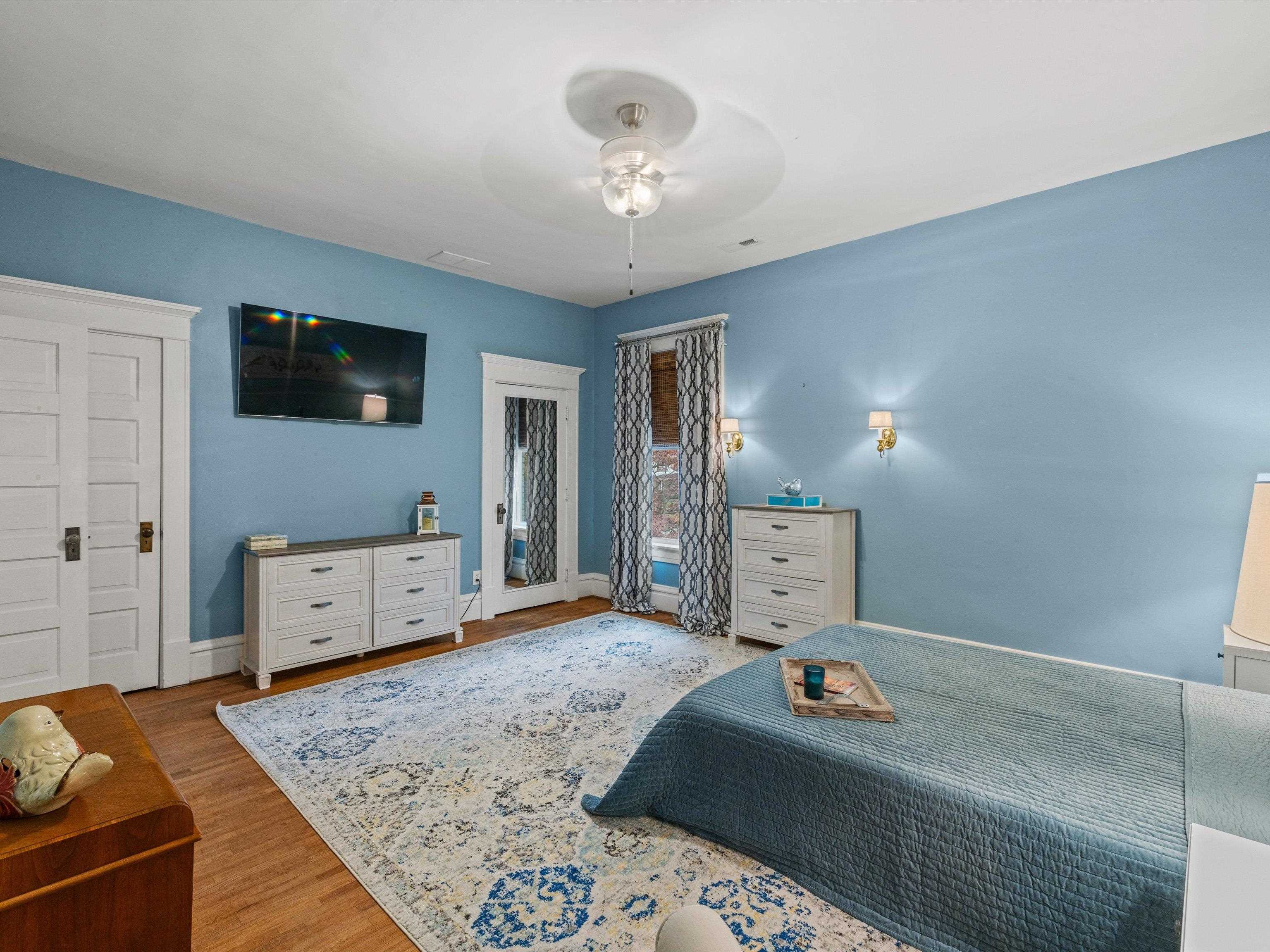 702 Griffith Avenue, Owensboro, Kentucky 42301, 6 Bedrooms Bedrooms, ,4 BathroomsBathrooms,Single Family Residence,For Sale,Griffith Avenue,91108