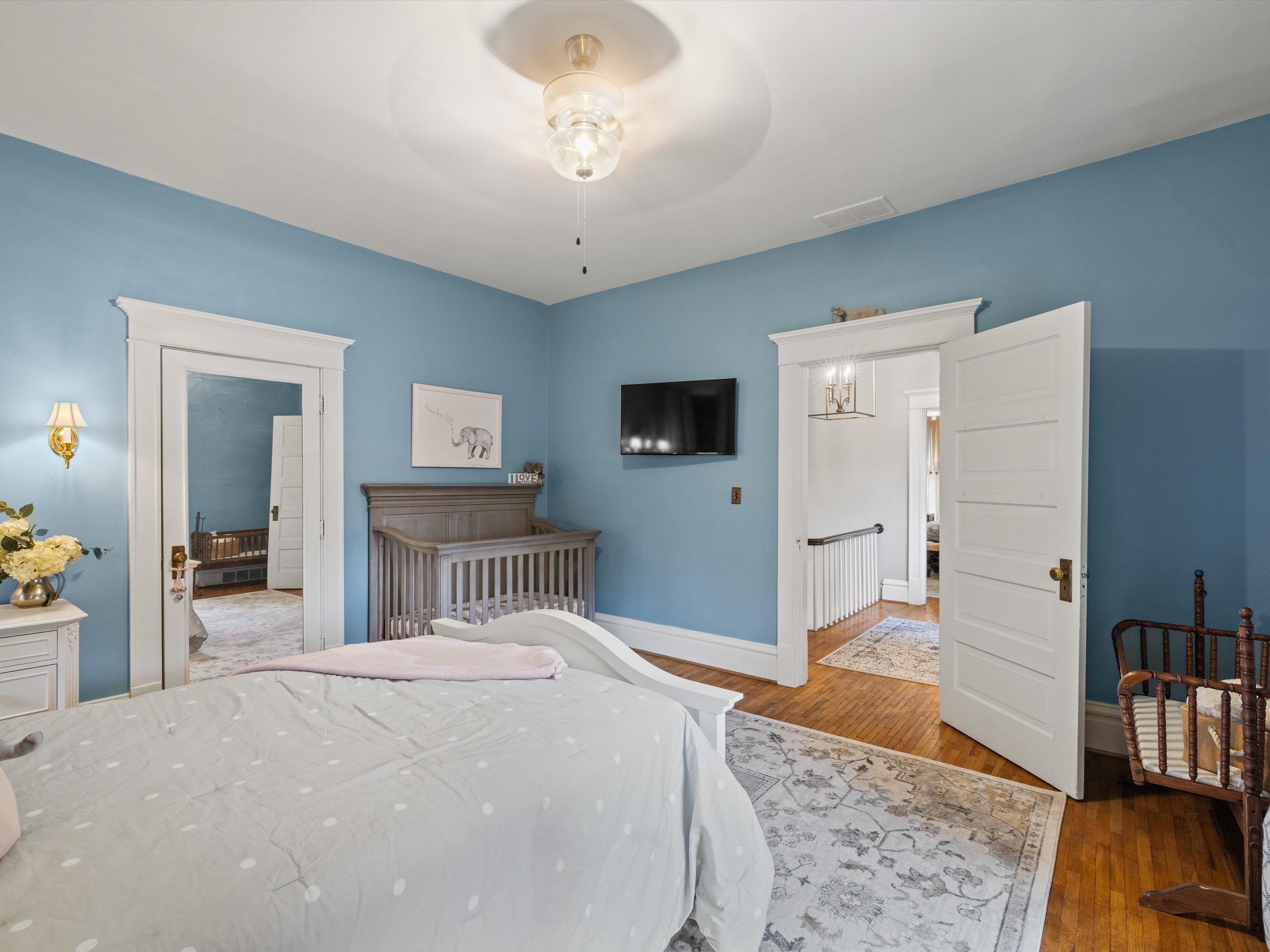 702 Griffith Avenue, Owensboro, Kentucky 42301, 6 Bedrooms Bedrooms, ,4 BathroomsBathrooms,Single Family Residence,For Sale,Griffith Avenue,91108