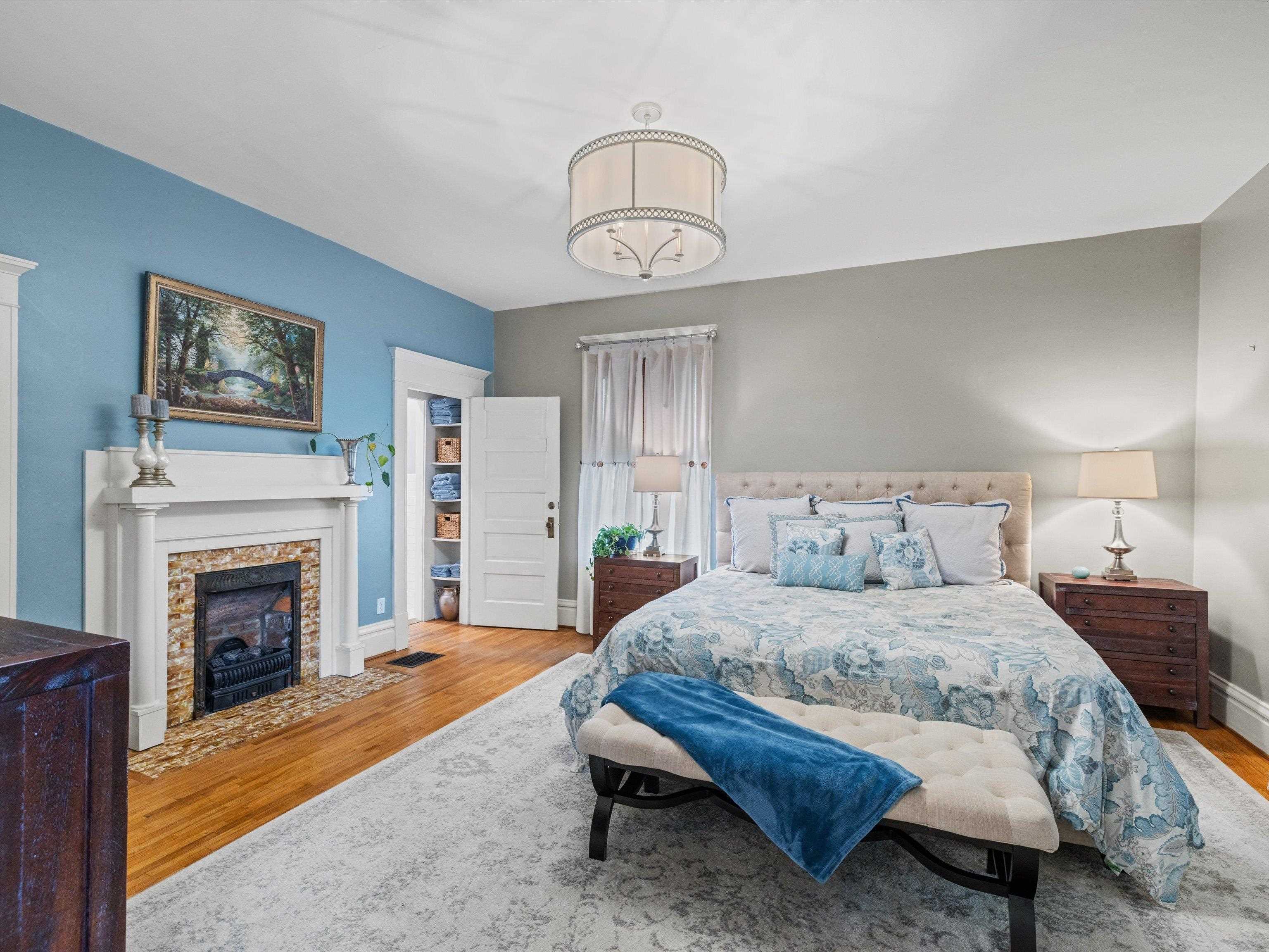 702 Griffith Avenue, Owensboro, Kentucky 42301, 6 Bedrooms Bedrooms, ,4 BathroomsBathrooms,Single Family Residence,For Sale,Griffith Avenue,91108